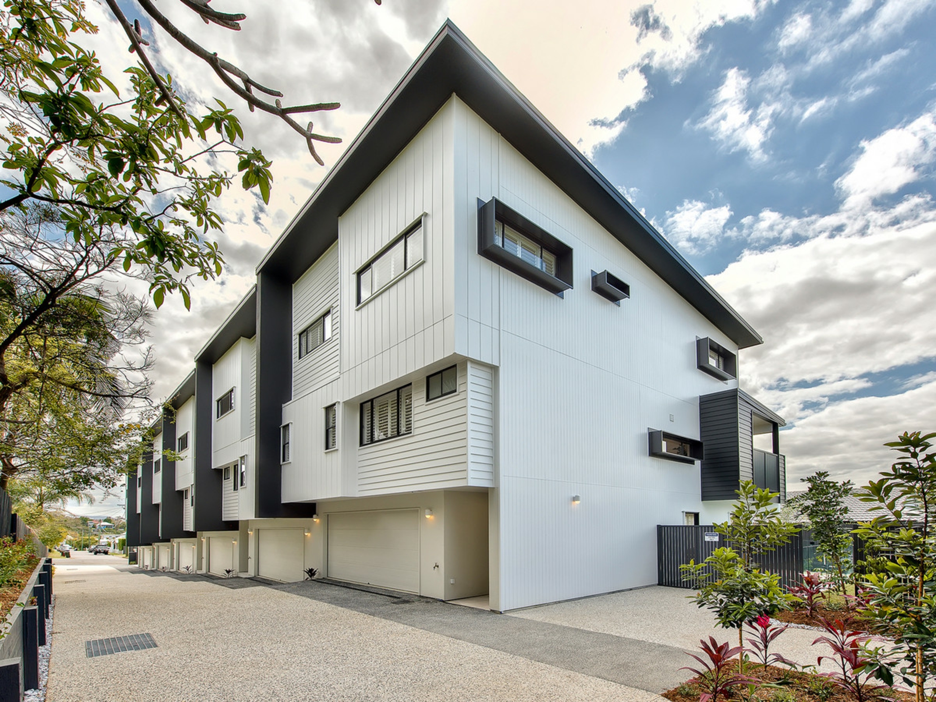 2,5,6/9 McKenzie Street, WINDSOR