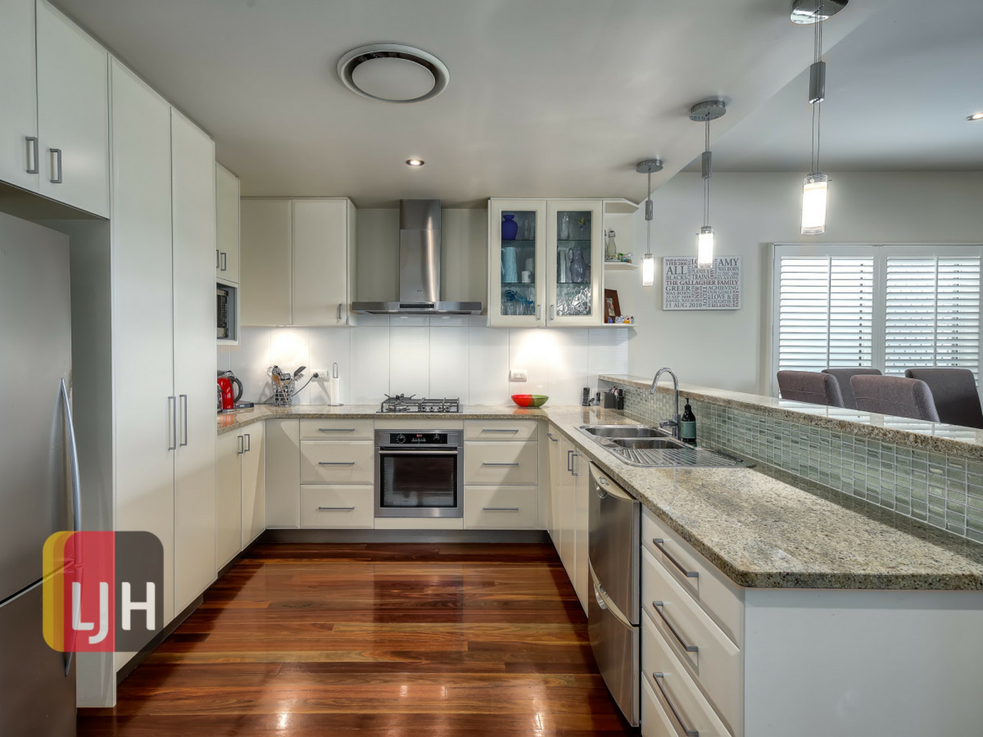 12 Eleventh Avenue, KEDRON