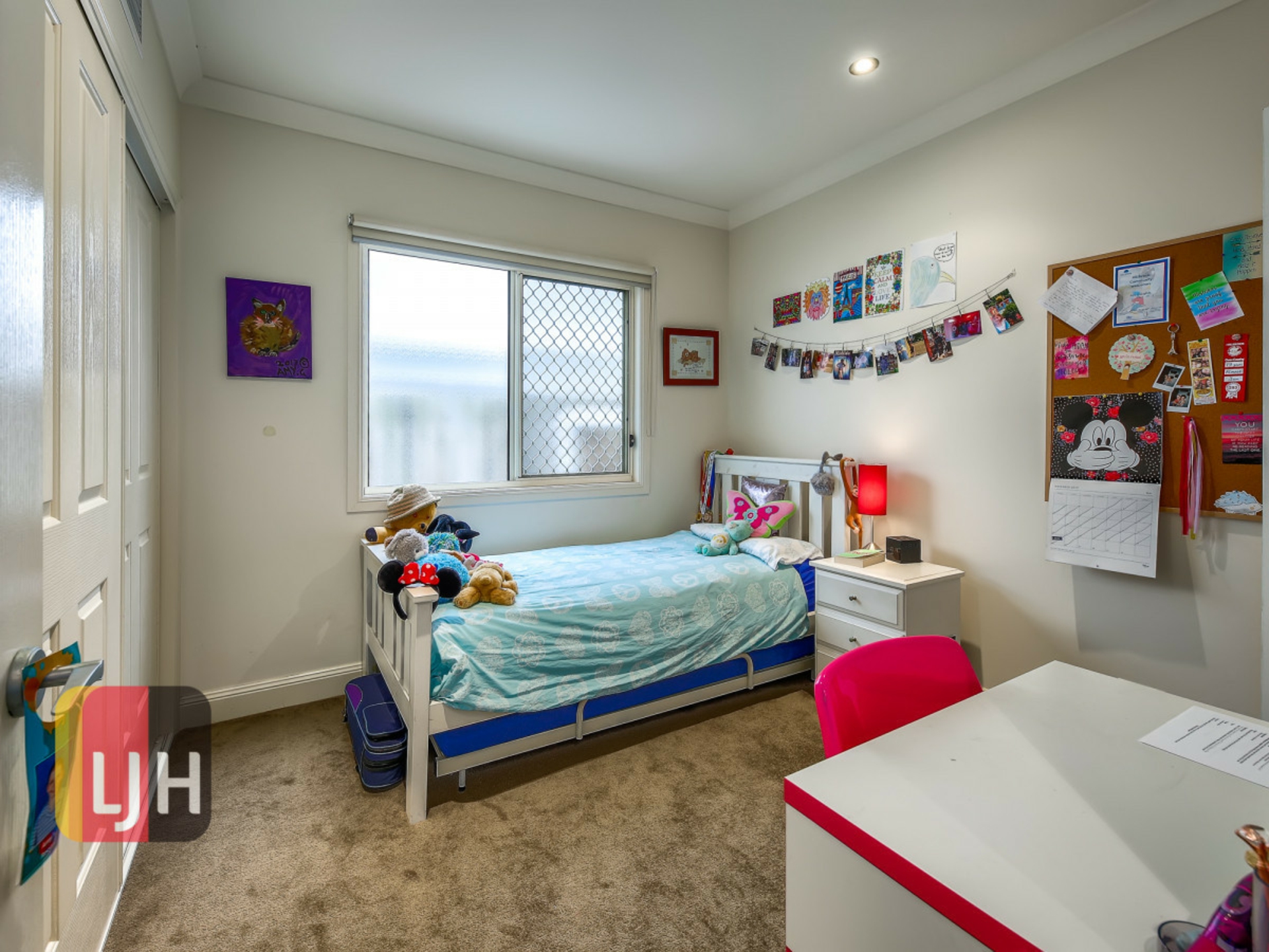 12 Eleventh Avenue, KEDRON