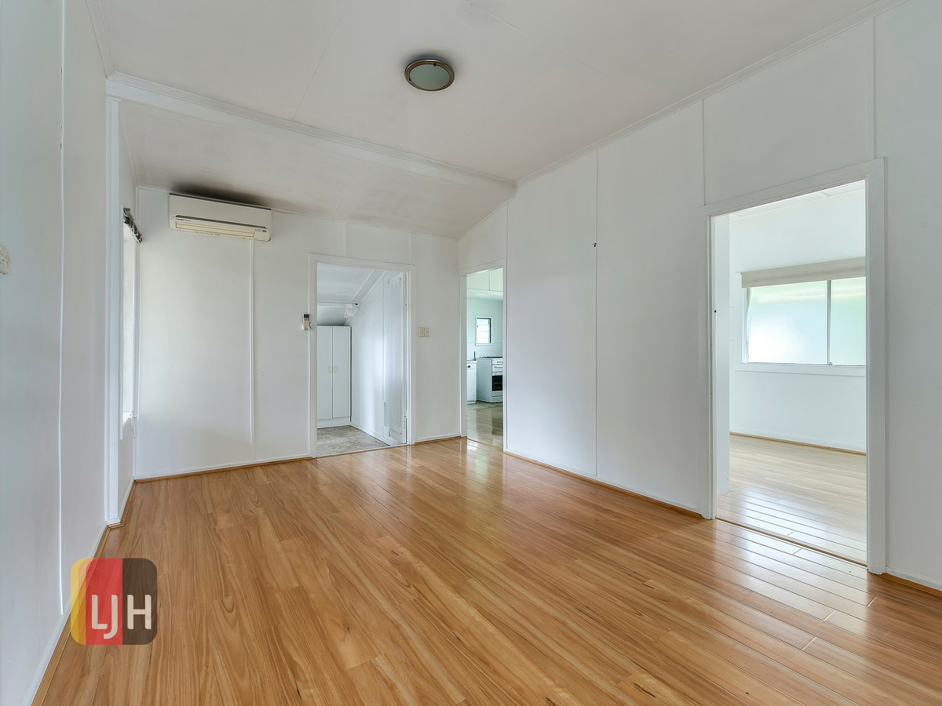 60 Blaker Road, MITCHELTON