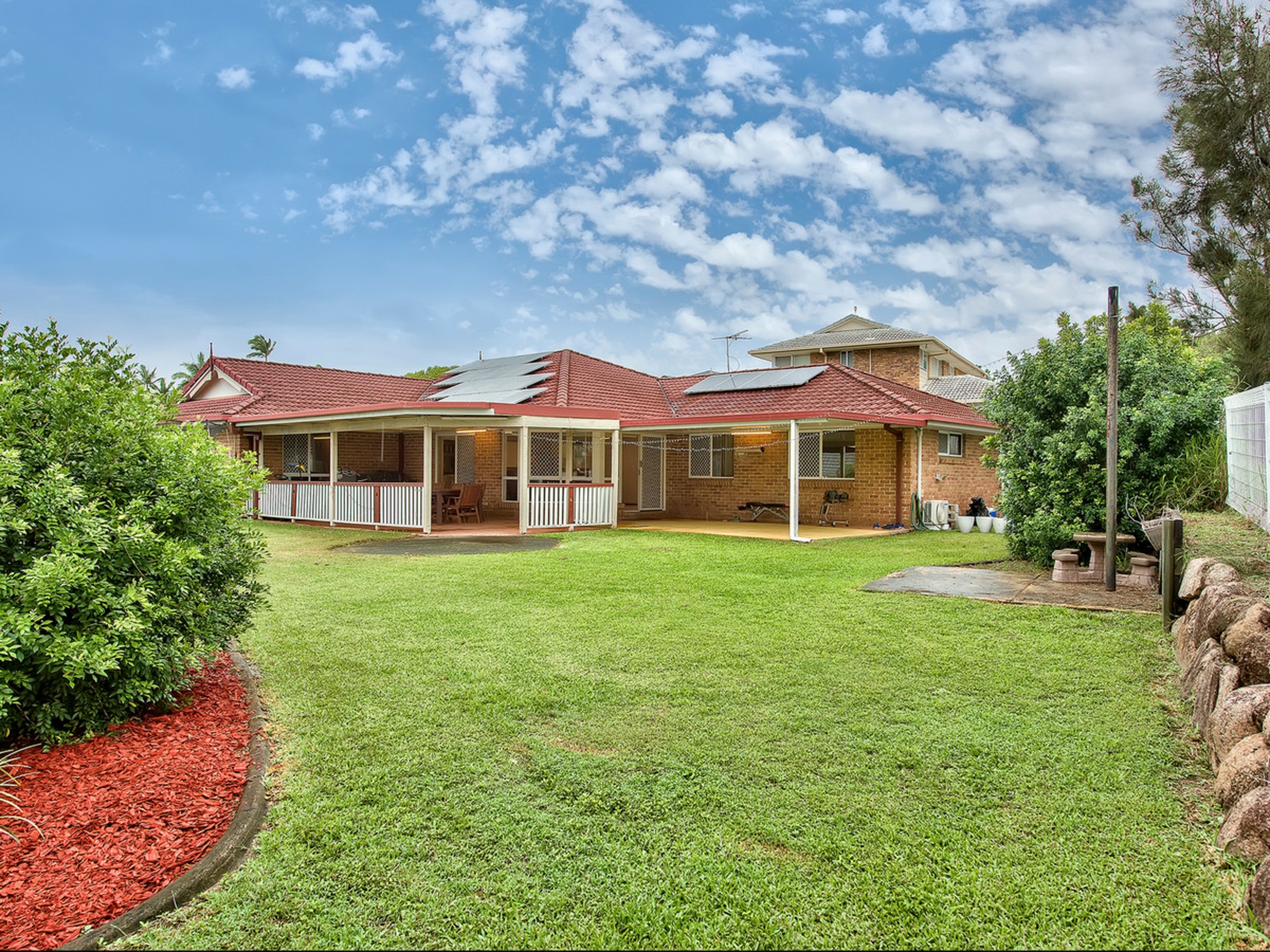 8 Augusta Court, ALBANY CREEK