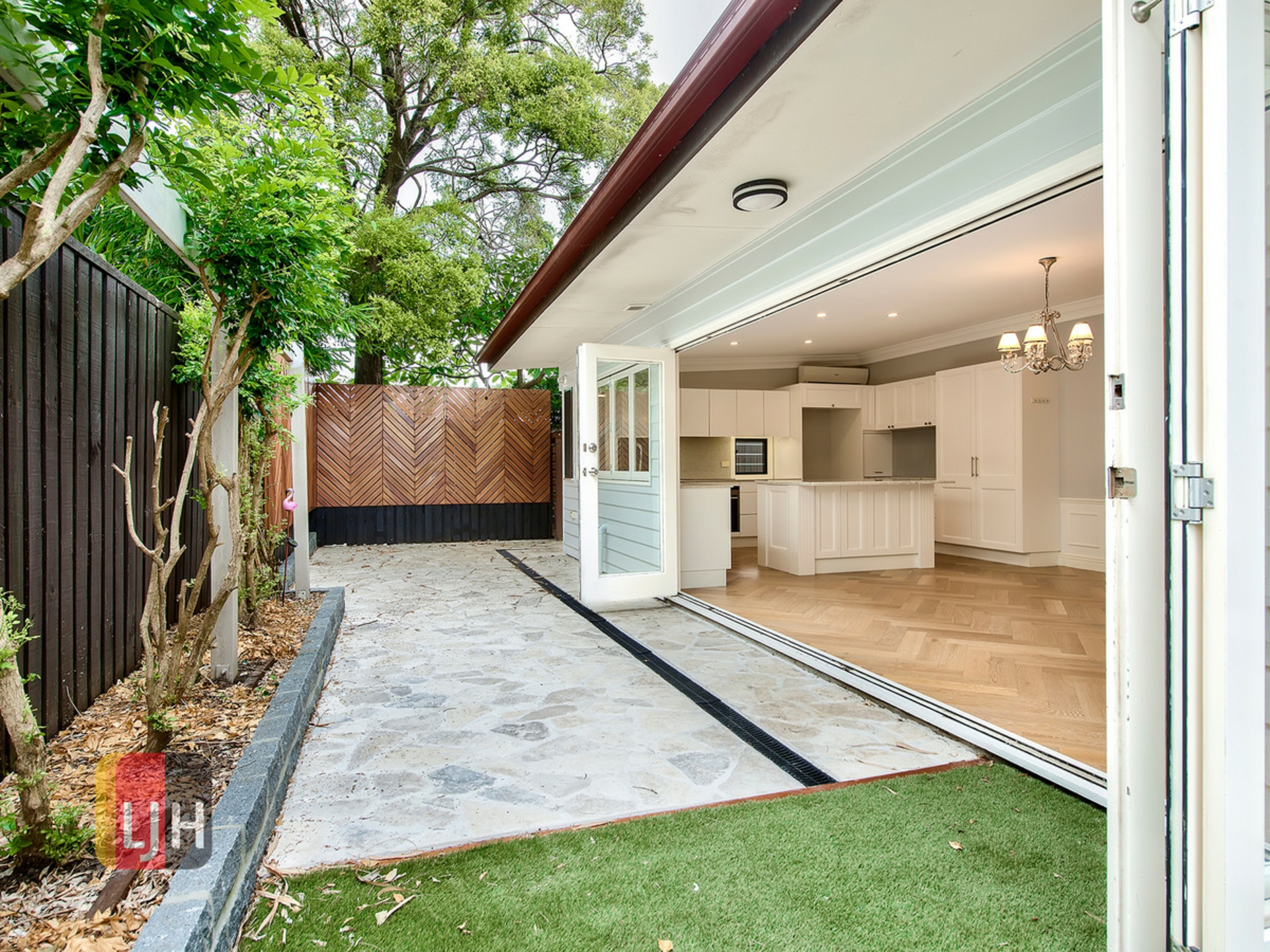 24 Tindal Street, GORDON PARK