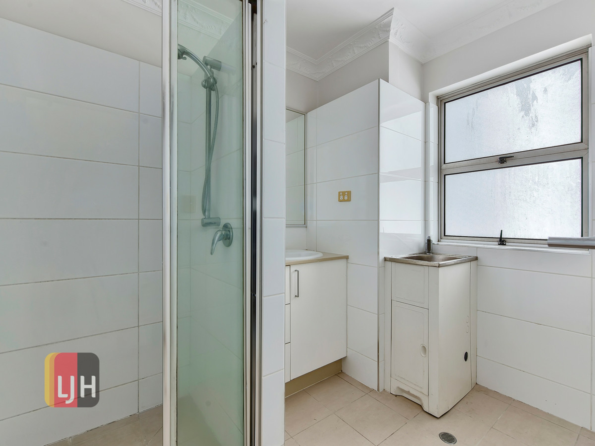 6/11 Legeyt Street, WINDSOR