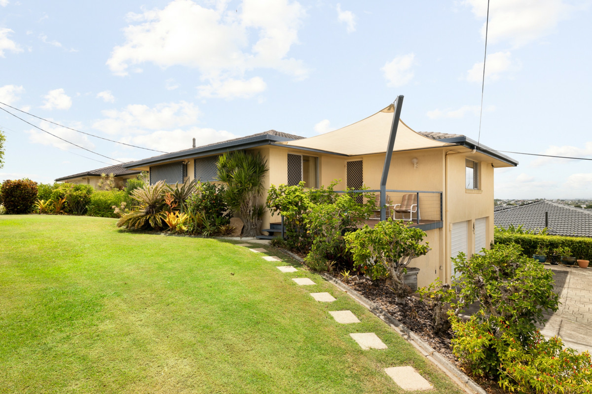 9 Belfort Street, STAFFORD HEIGHTS