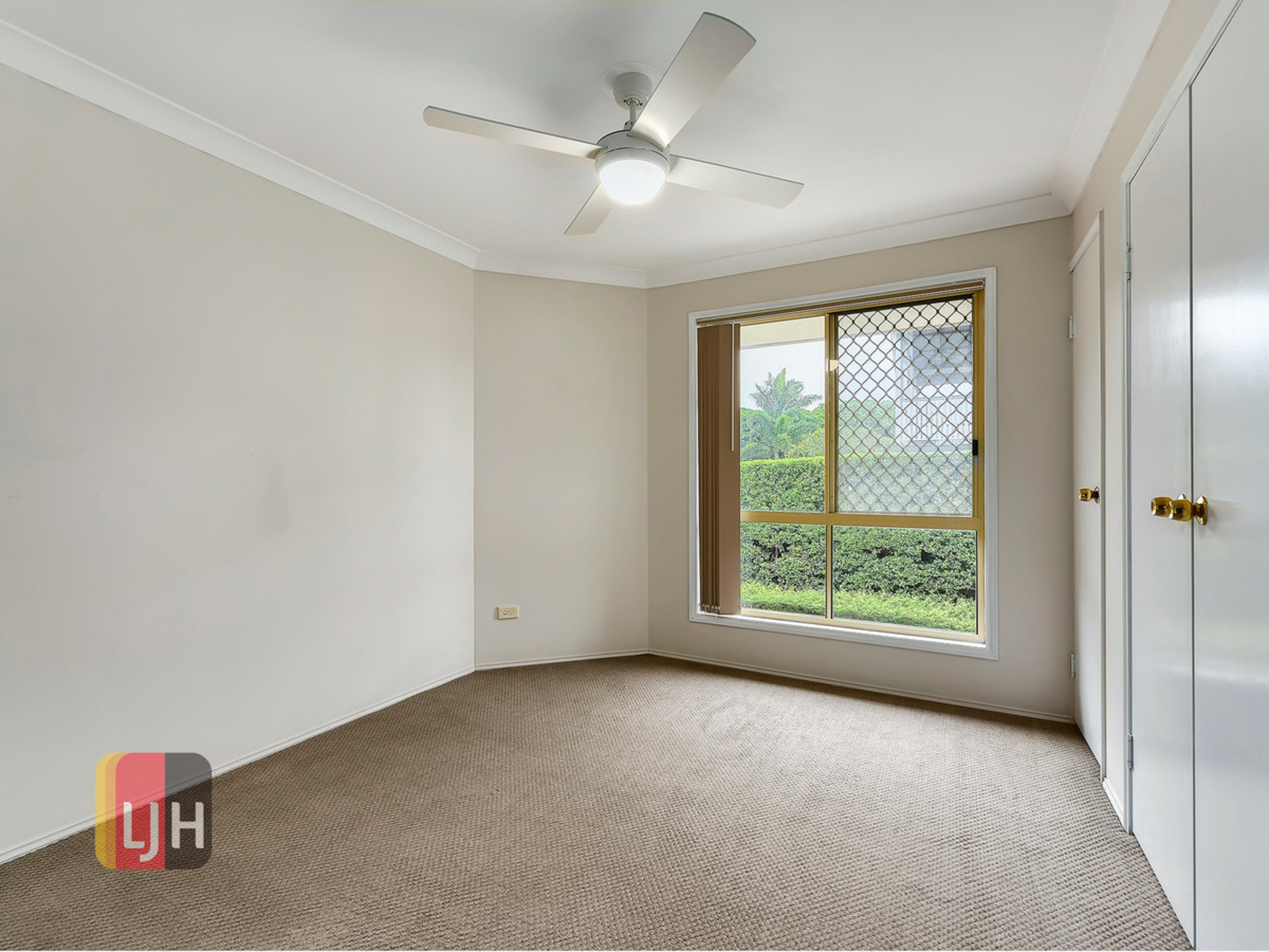 2/10 Rhodes Street, STAFFORD