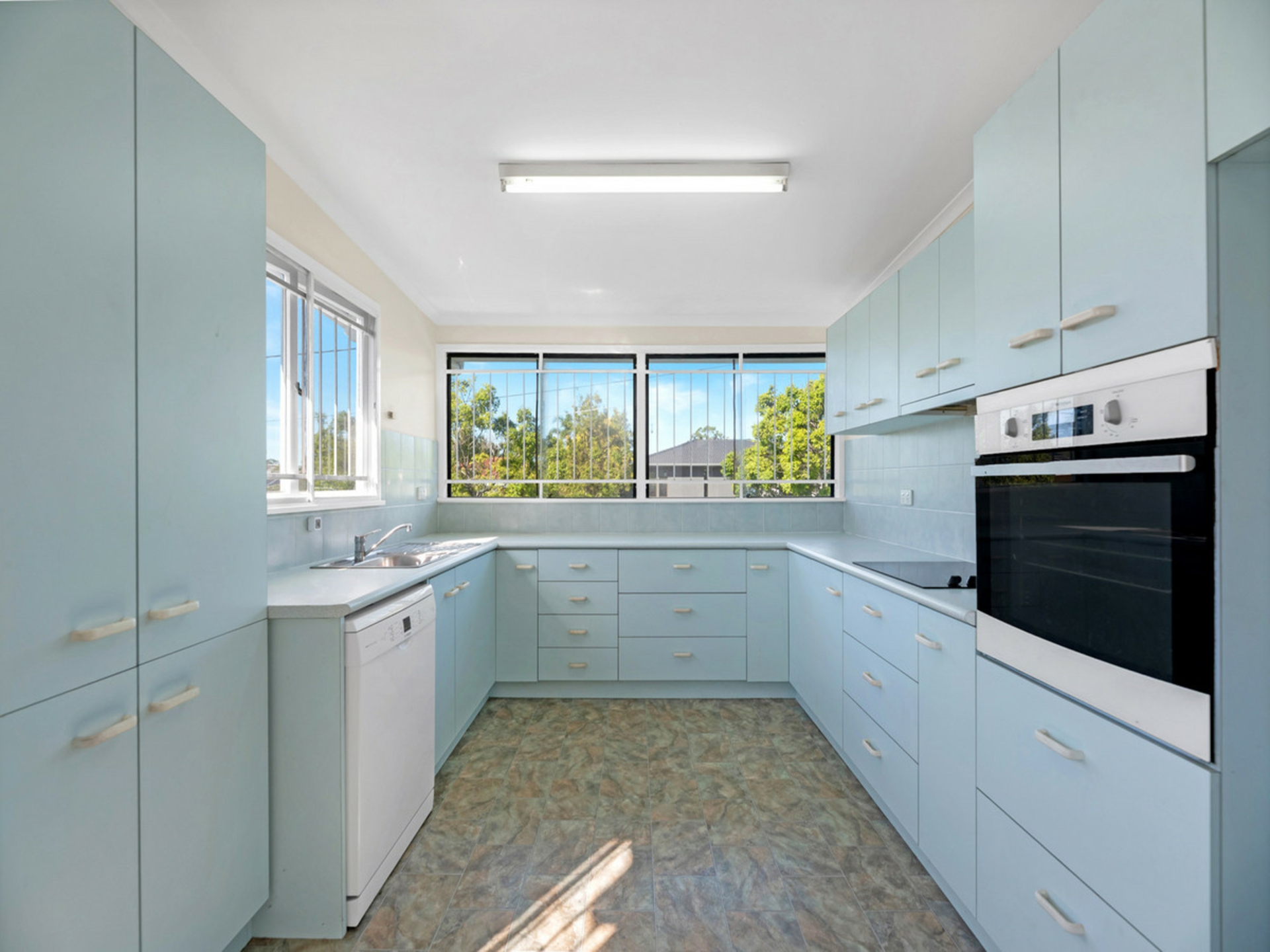 105 Wilgarning Street, STAFFORD HEIGHTS