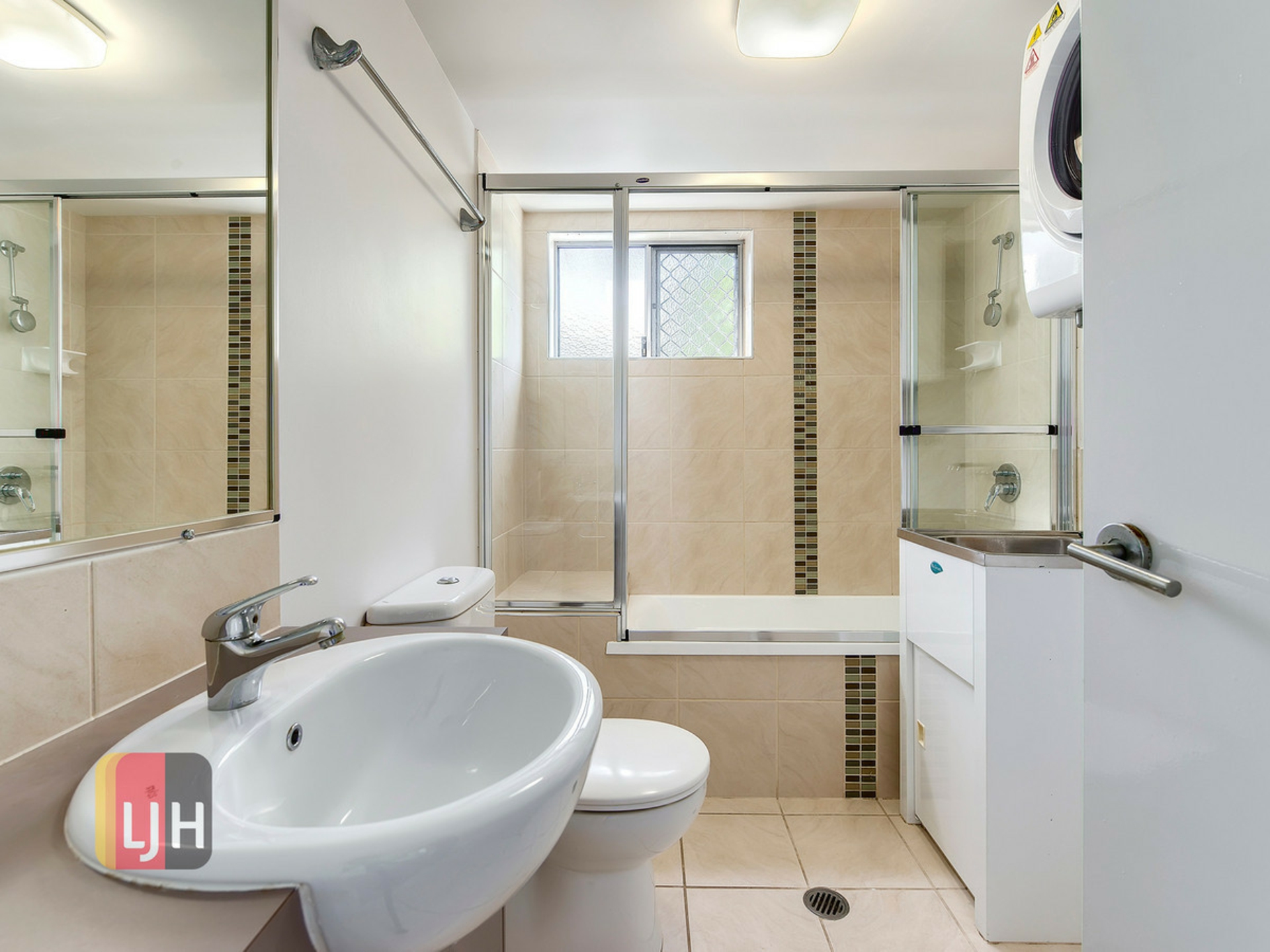 6/111 Samford Road, ENOGGERA