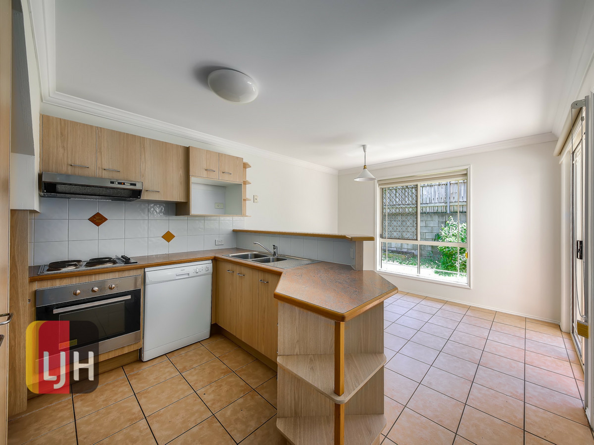 11 Conon Street, LUTWYCHE