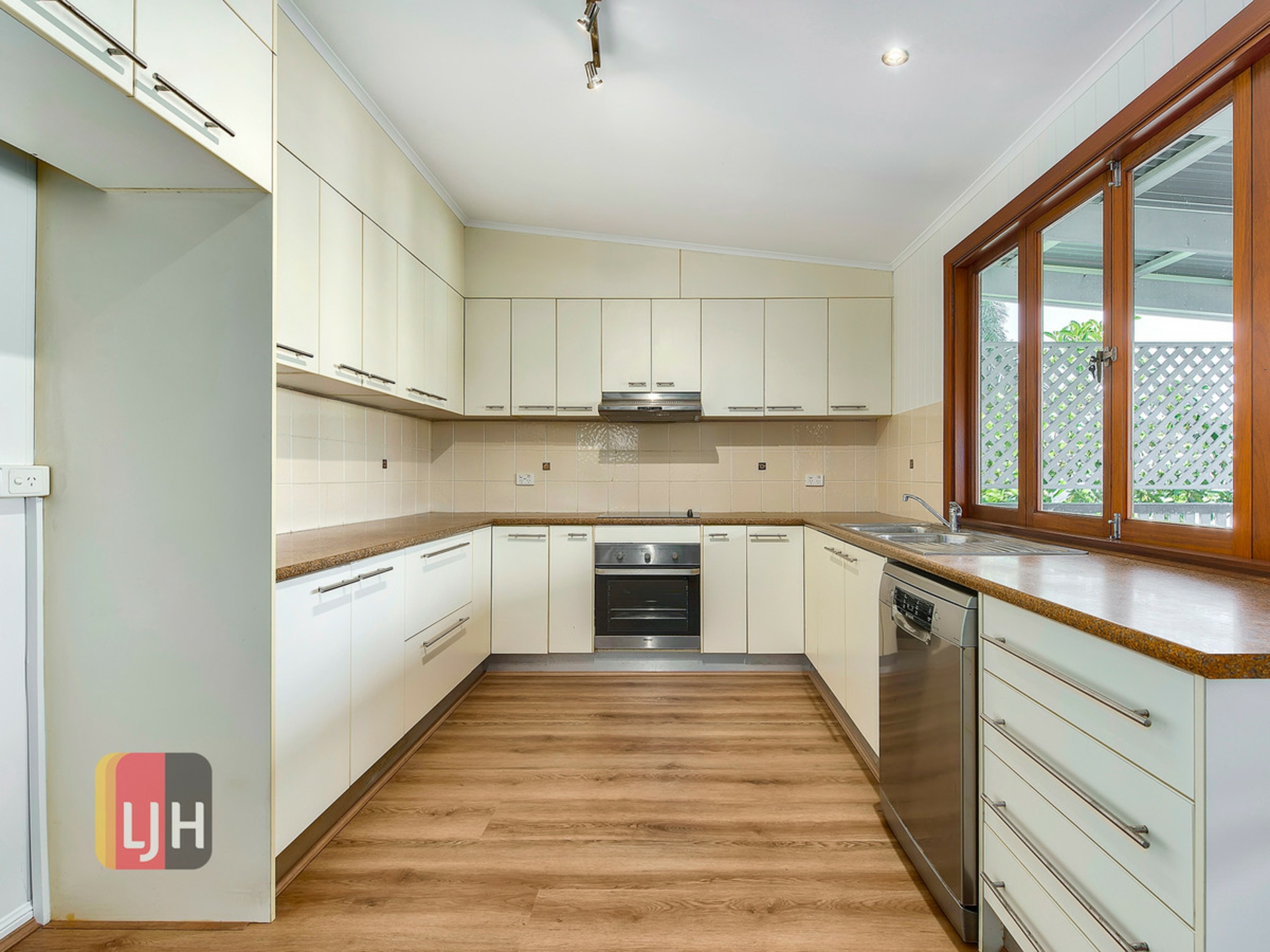 72 Edith Street, DEAGON