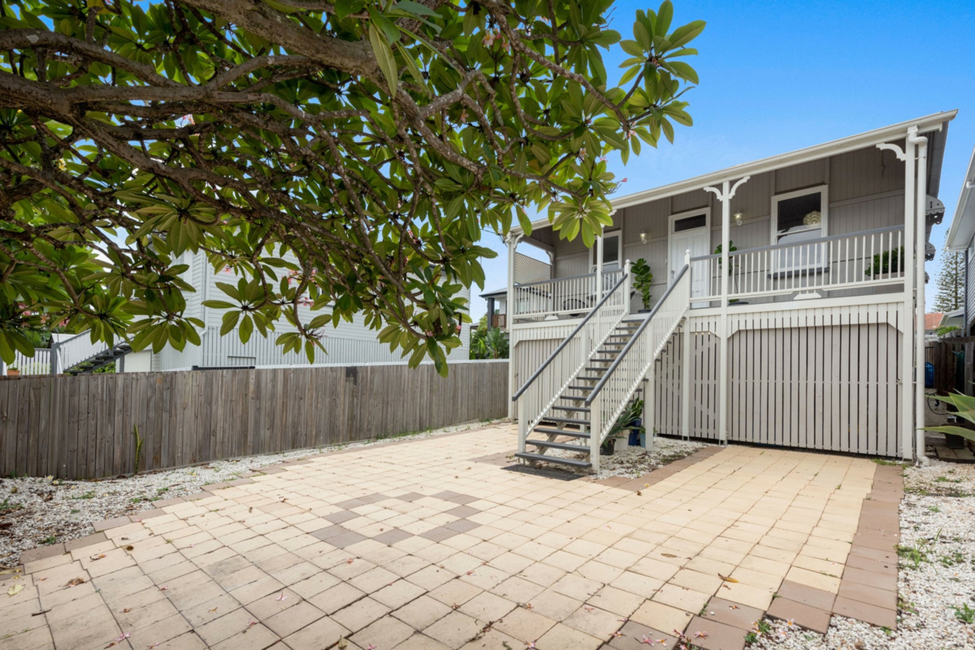 17 Wade Street — photo 4 of 15