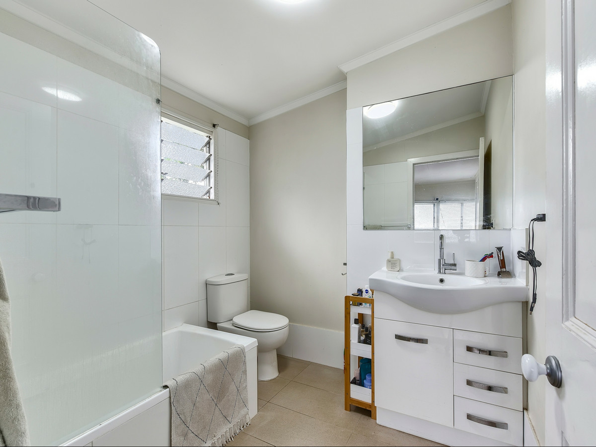17 Wade Street — photo 11 of 15