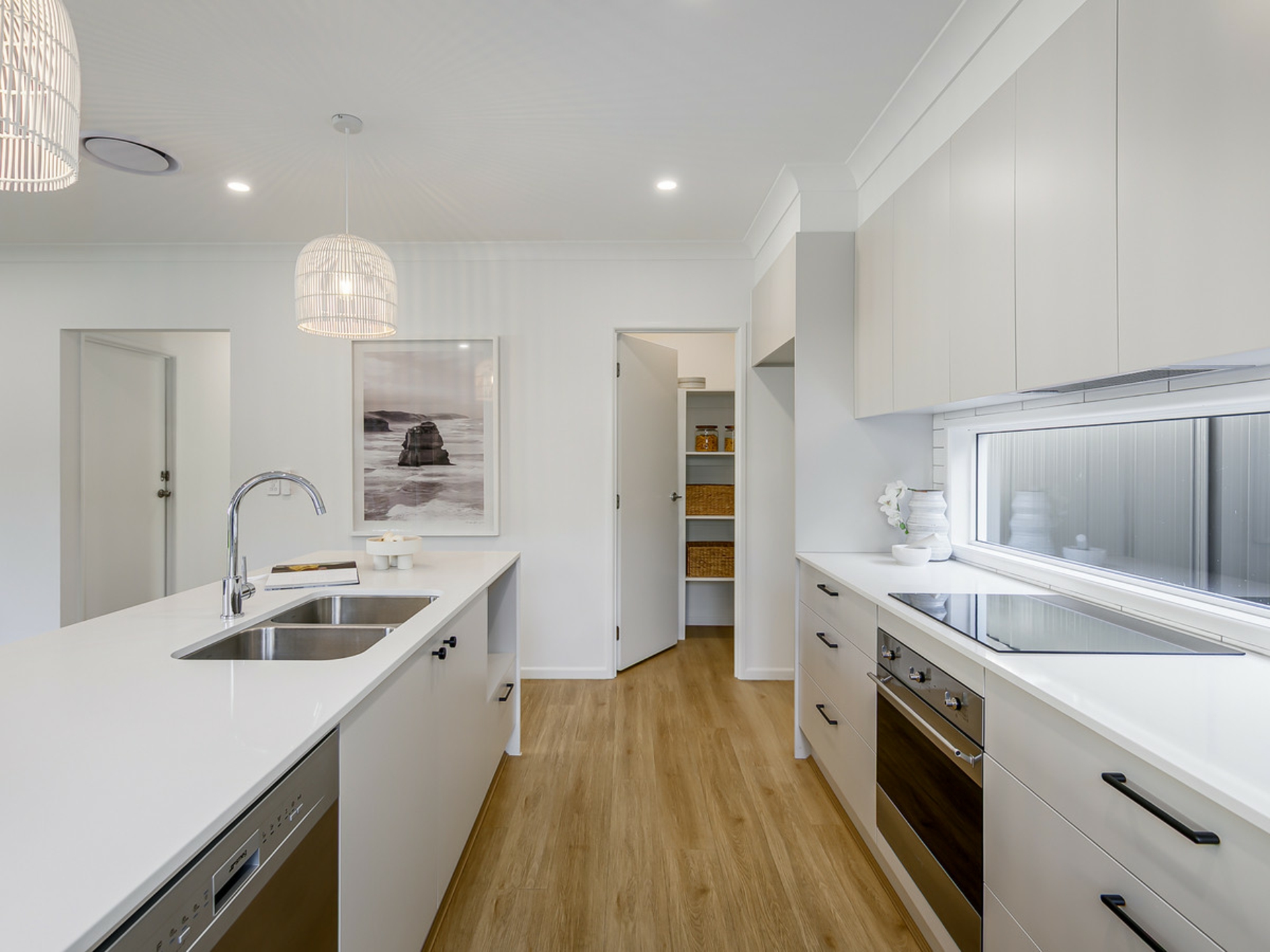 35 Farrant Street — photo 4 of 14