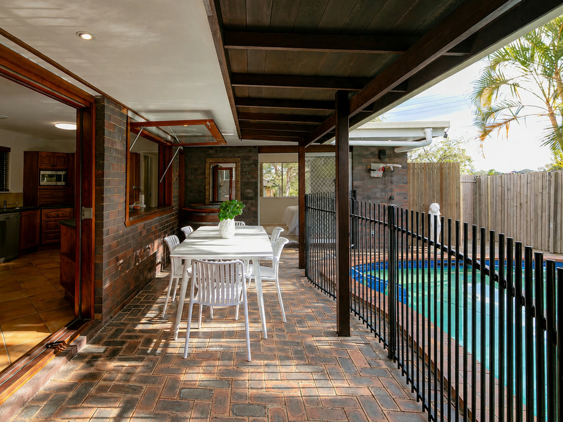 31 Chaplin Street — photo 4 of 13