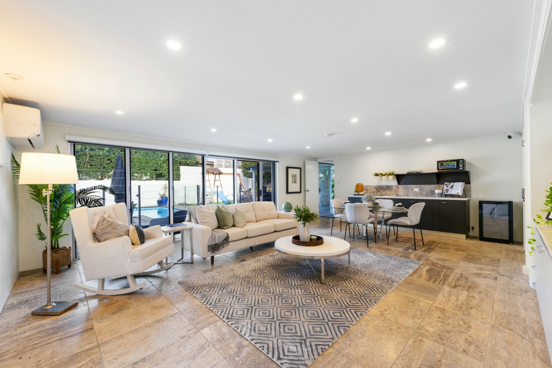 118 Wilgarning Street — photo 10 of 13