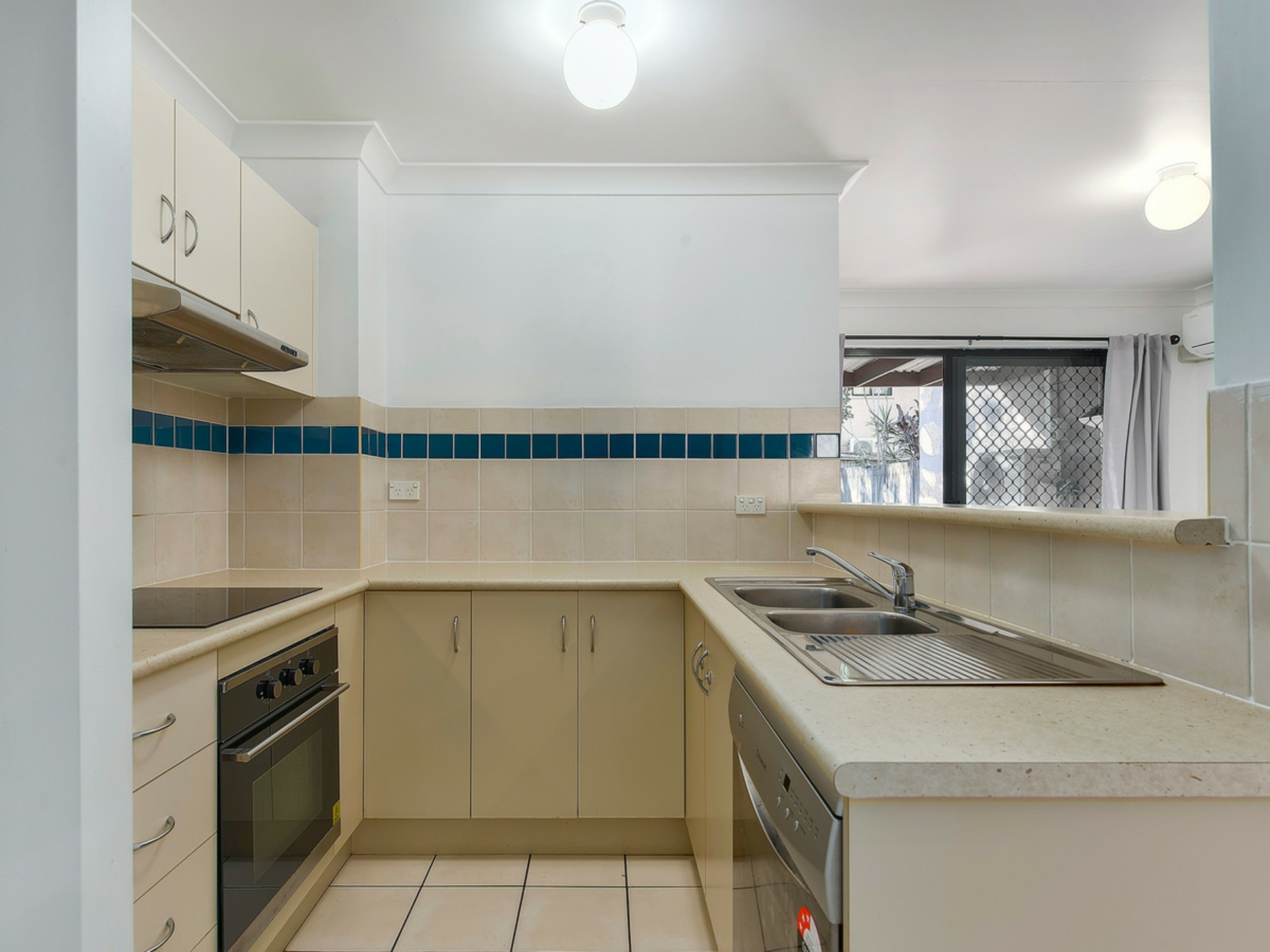 30/128 Queens Road — photo 3 of 8
