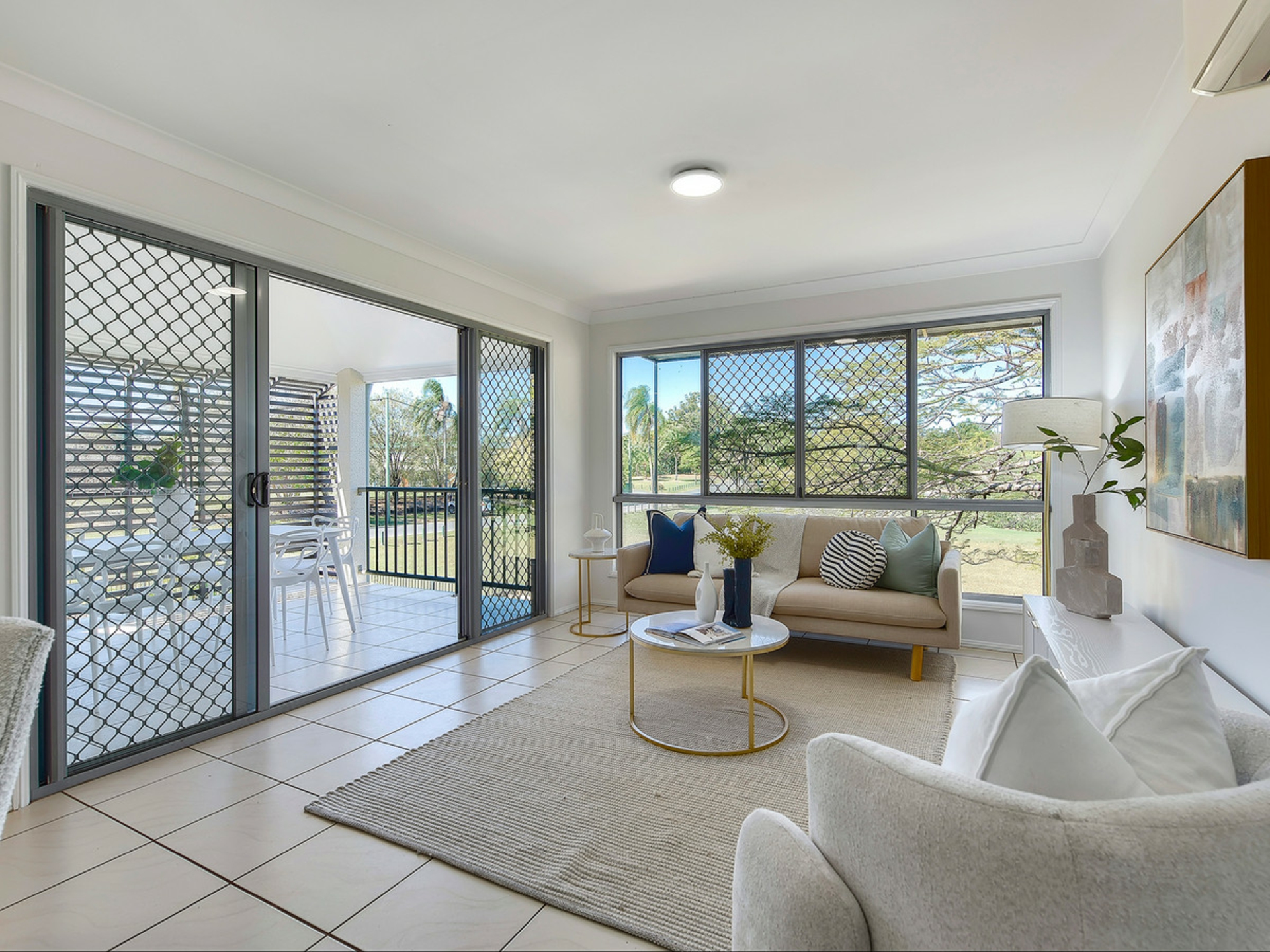5/60 Villa Street — photo from LJ Hooker Stafford
