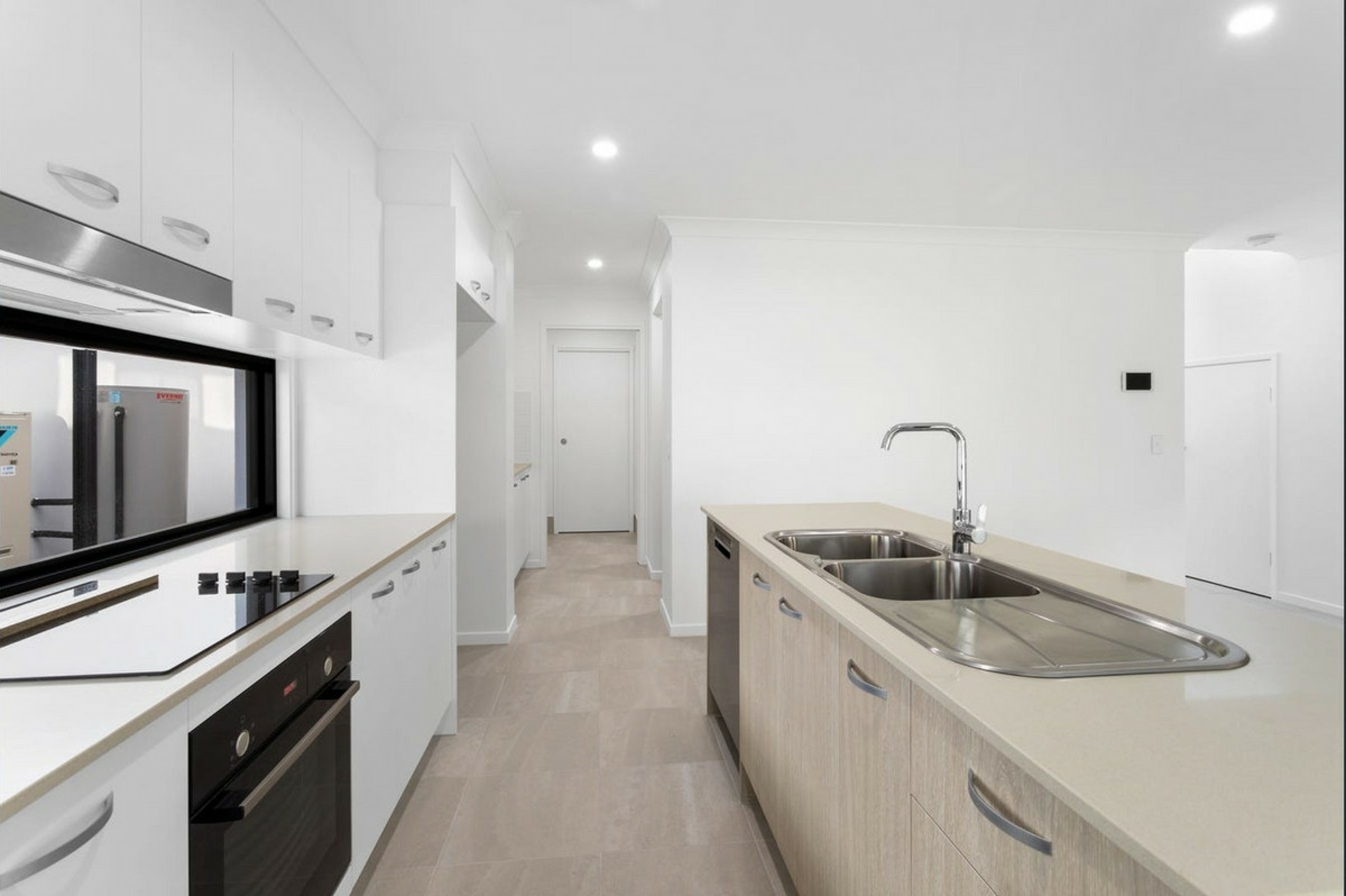 17 Valerie Street — photo 4 of 14