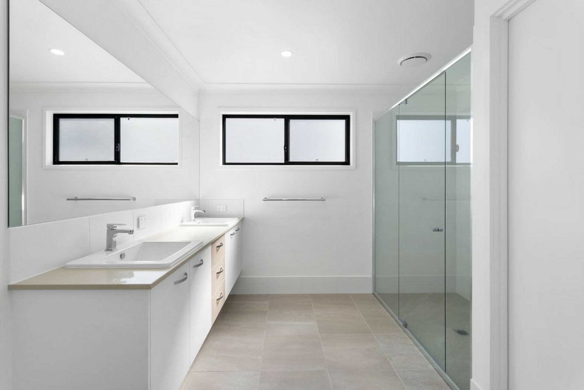 17 Valerie Street — photo 8 of 14