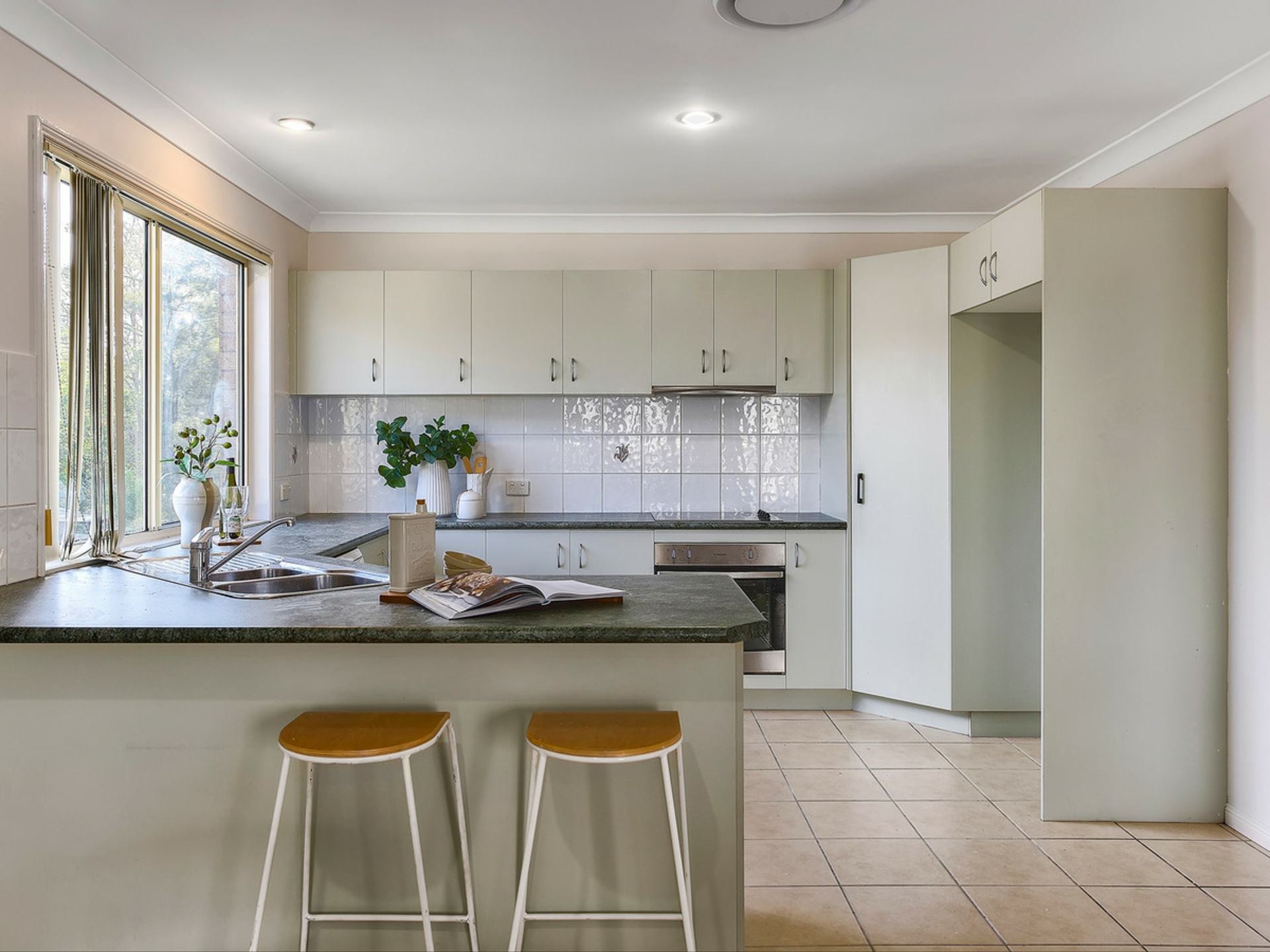 29 Bowers Road North — photo 4 of 14