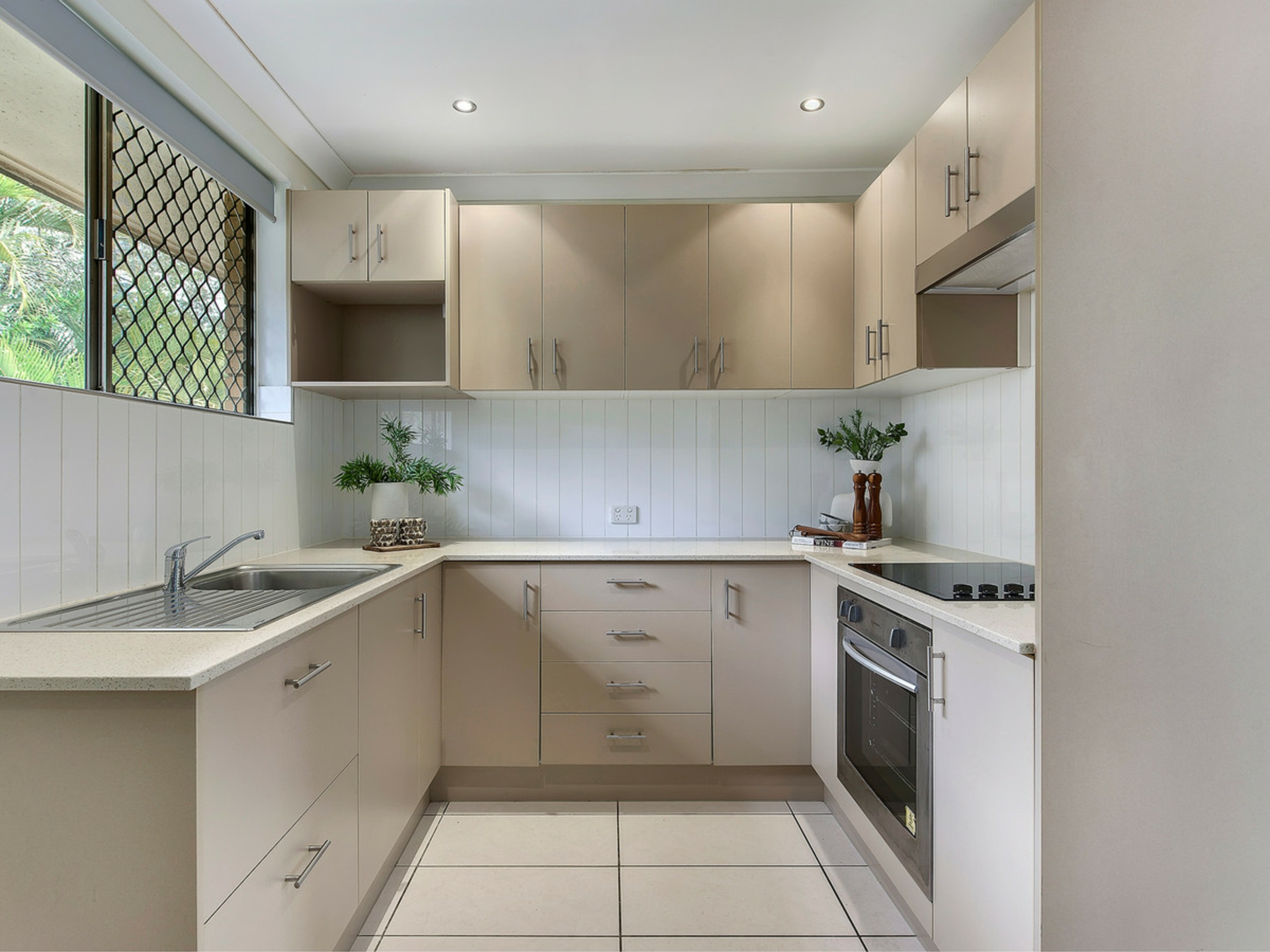 5/33 Victoria Terrace — photo 5 of 9