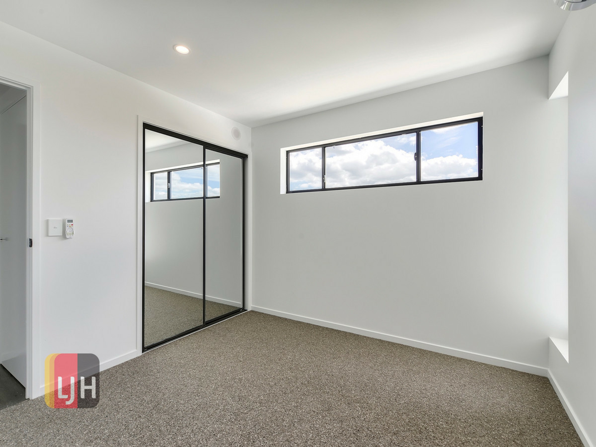 24/21 Sparkes Street — photo 6 of 10