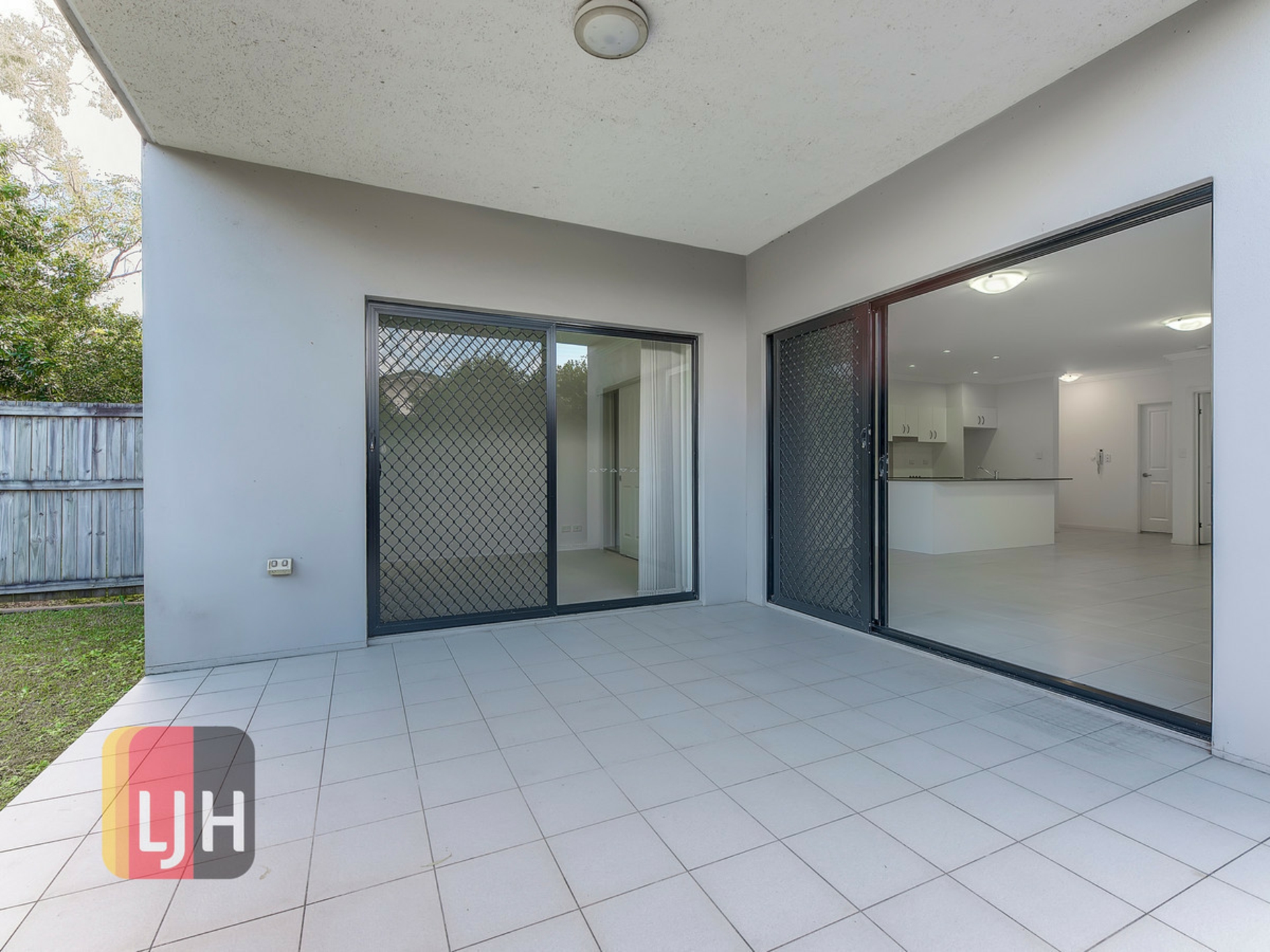 2/3 Jesson Street — photo 8 of 10