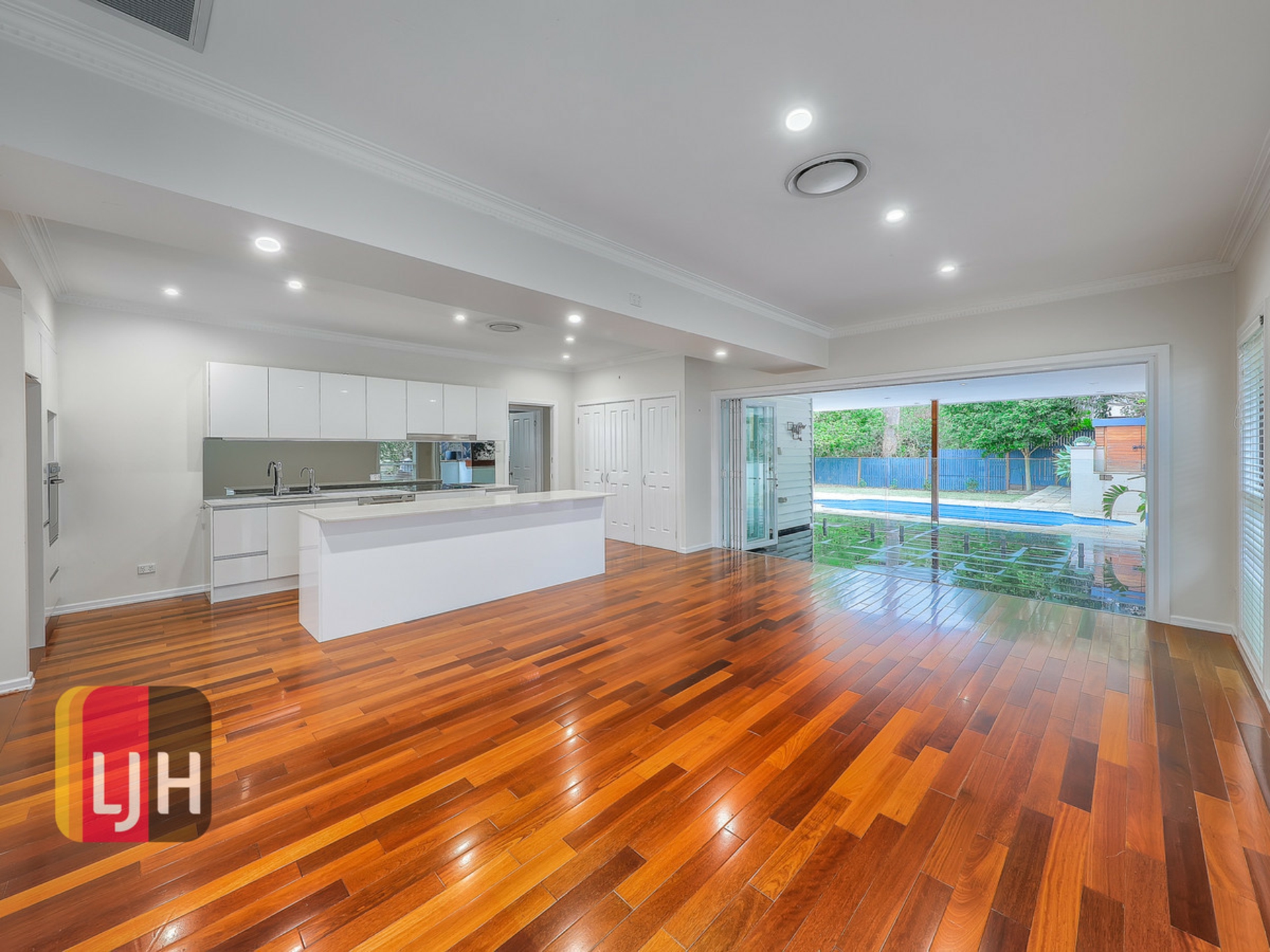 16 Goorama Street — photo 2 of 16