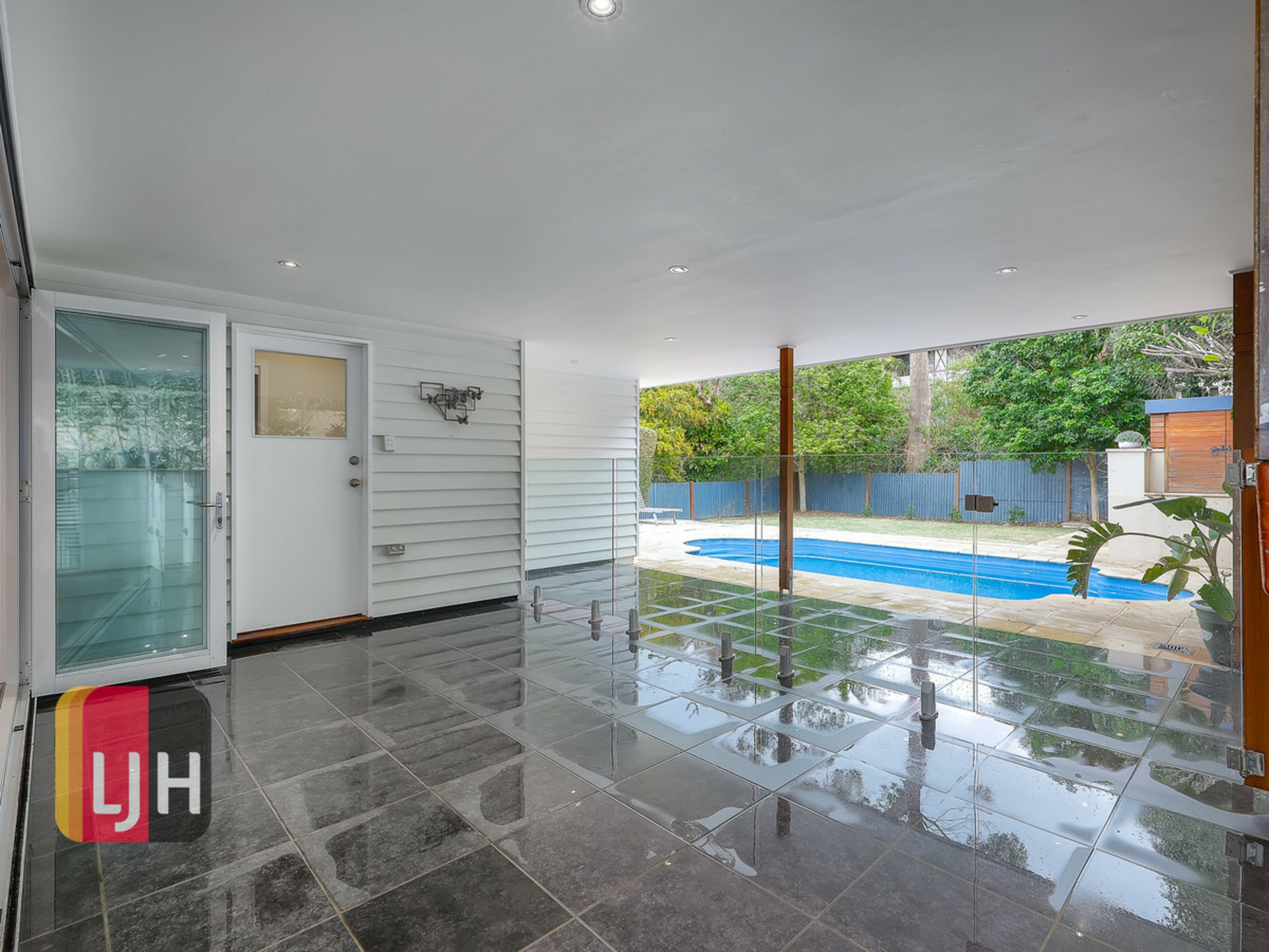 16 Goorama Street — photo 3 of 16