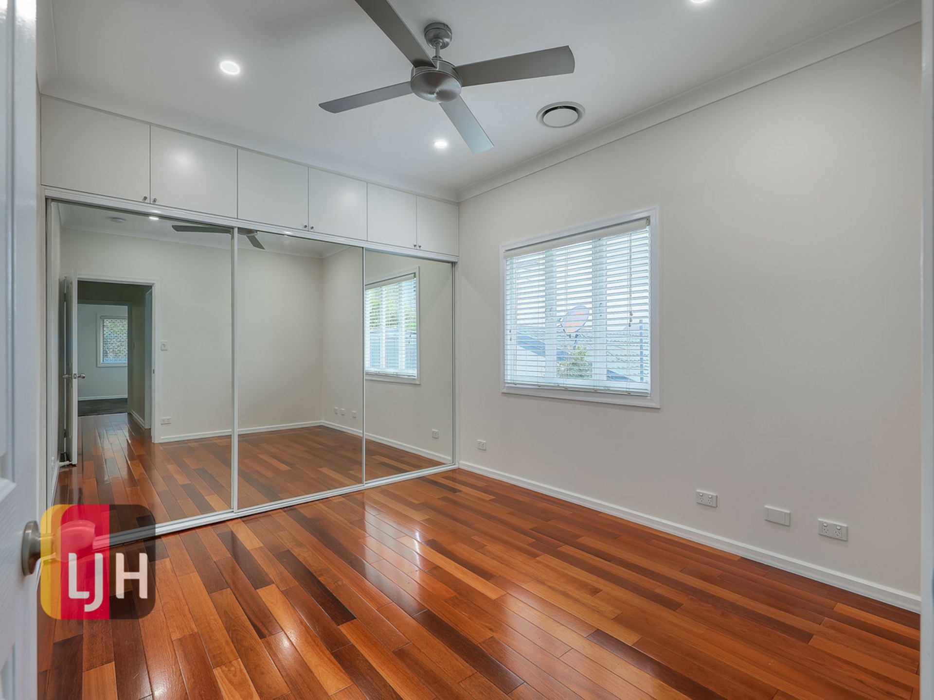 16 Goorama Street — photo 7 of 16