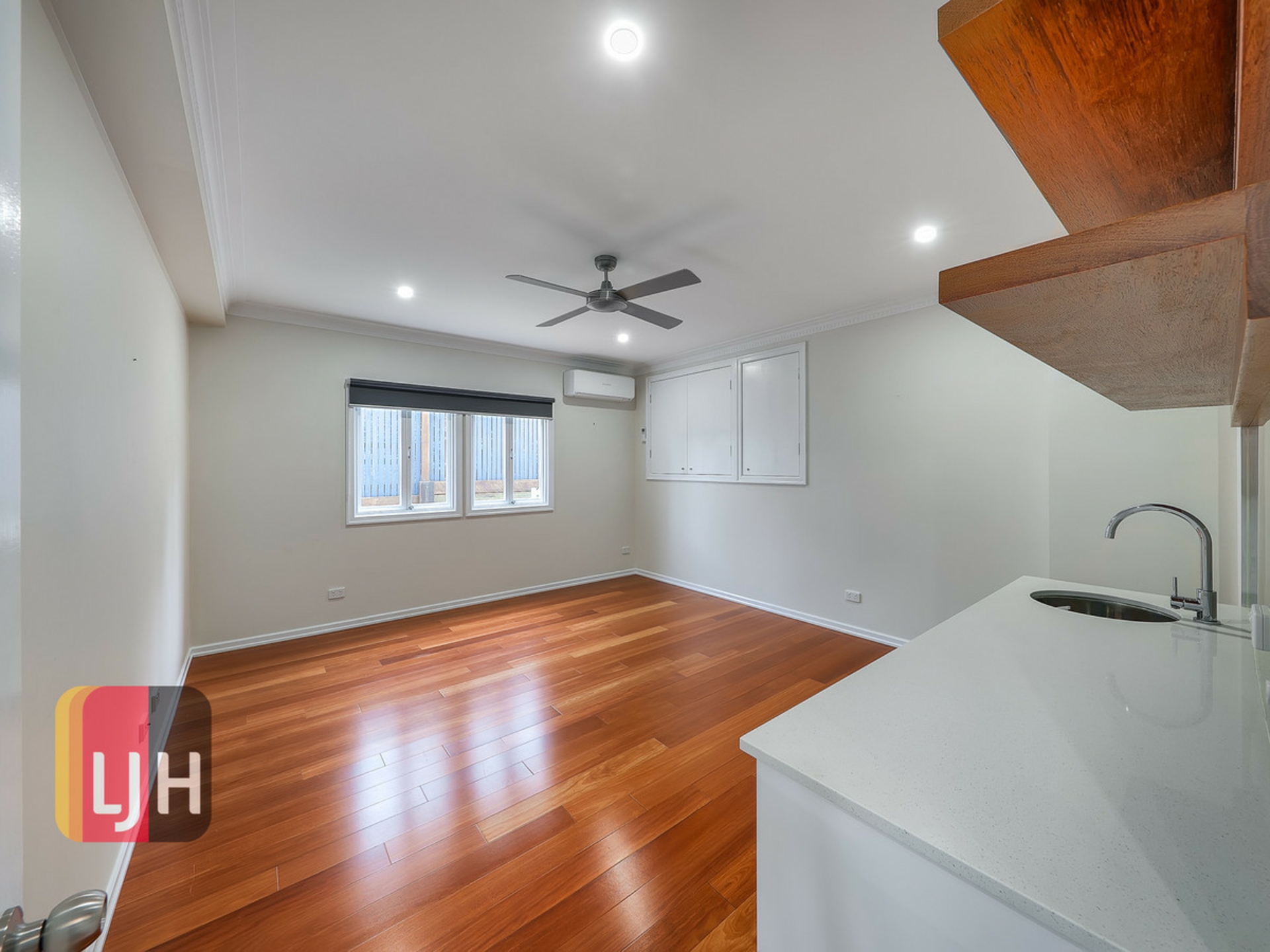 16 Goorama Street — photo 14 of 16