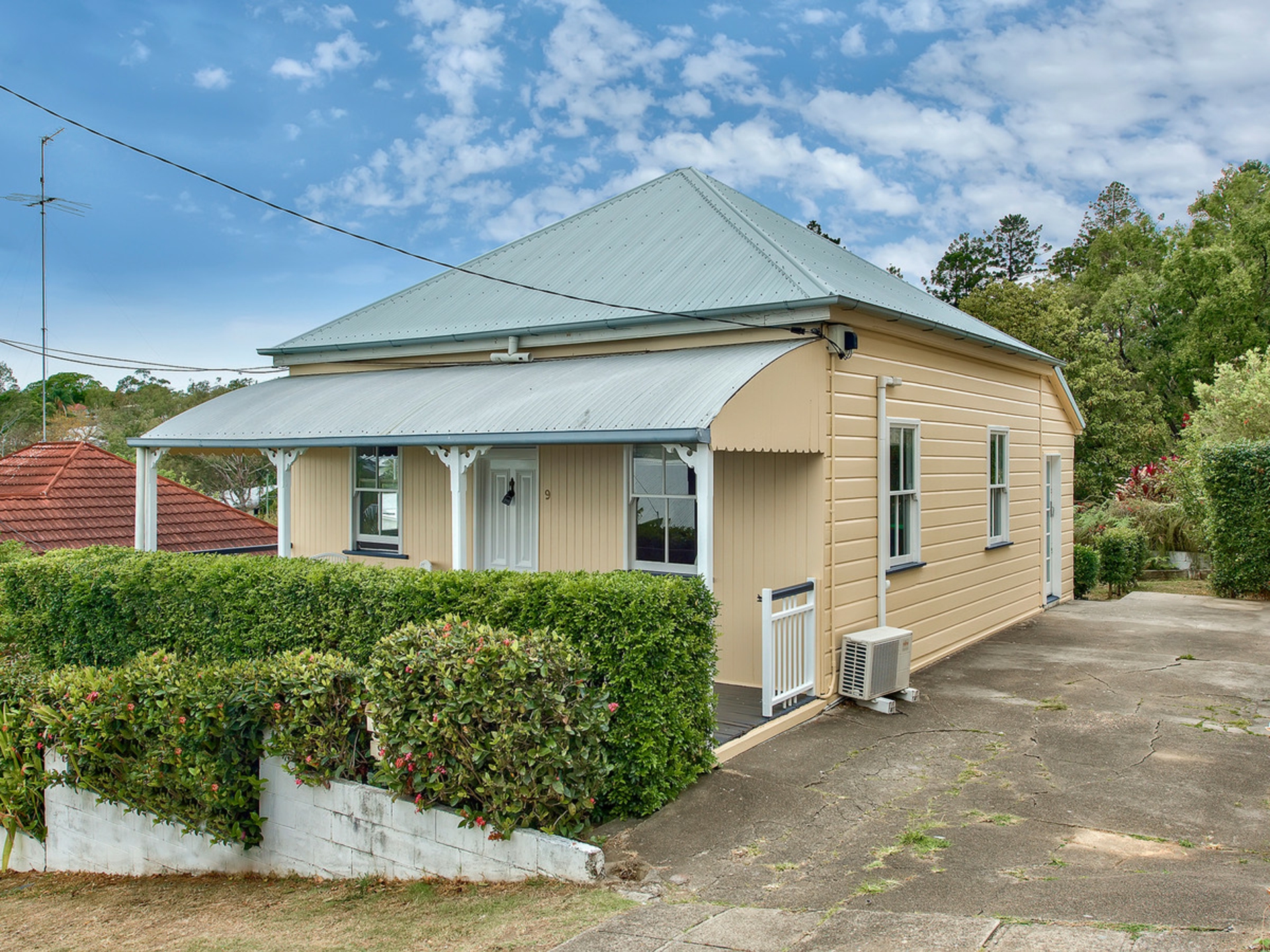 9 Vale Street — photo from LJ Hooker Stafford