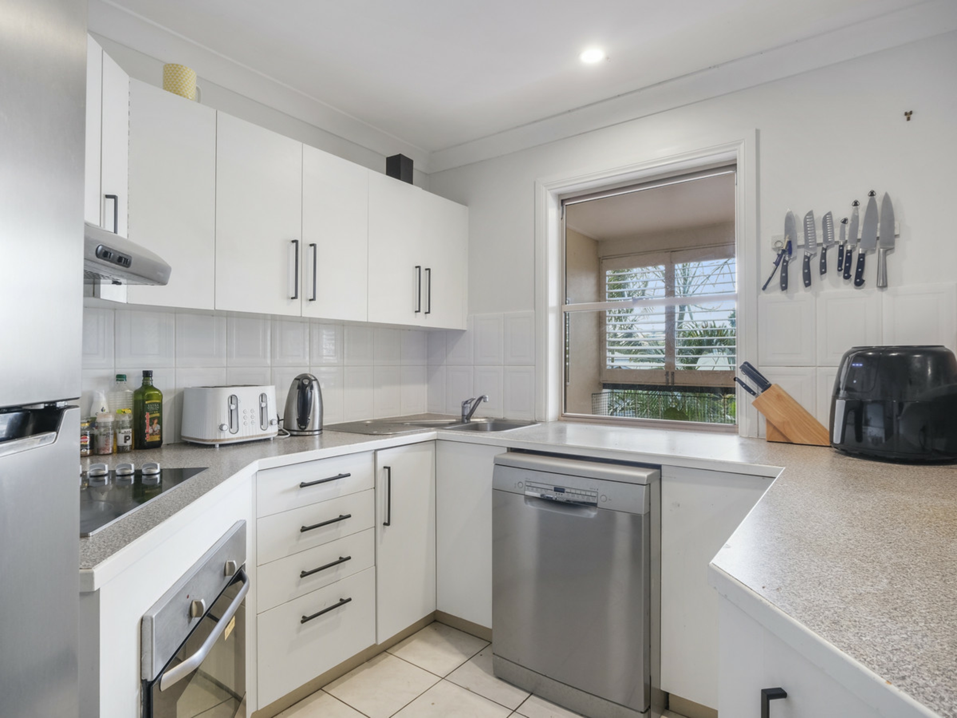 8/73 Swan Street — photo 4 of 8