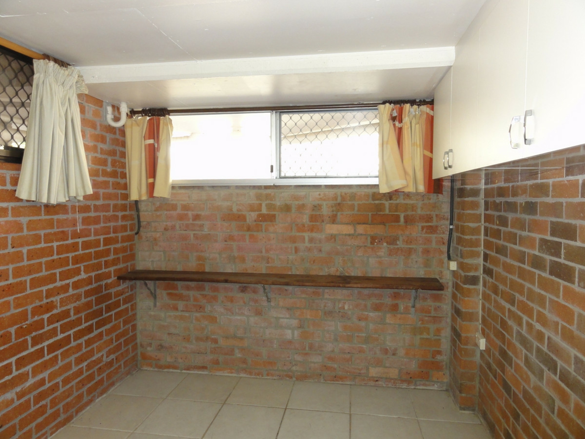 8/108 Leckie Road — photo 4 of 6