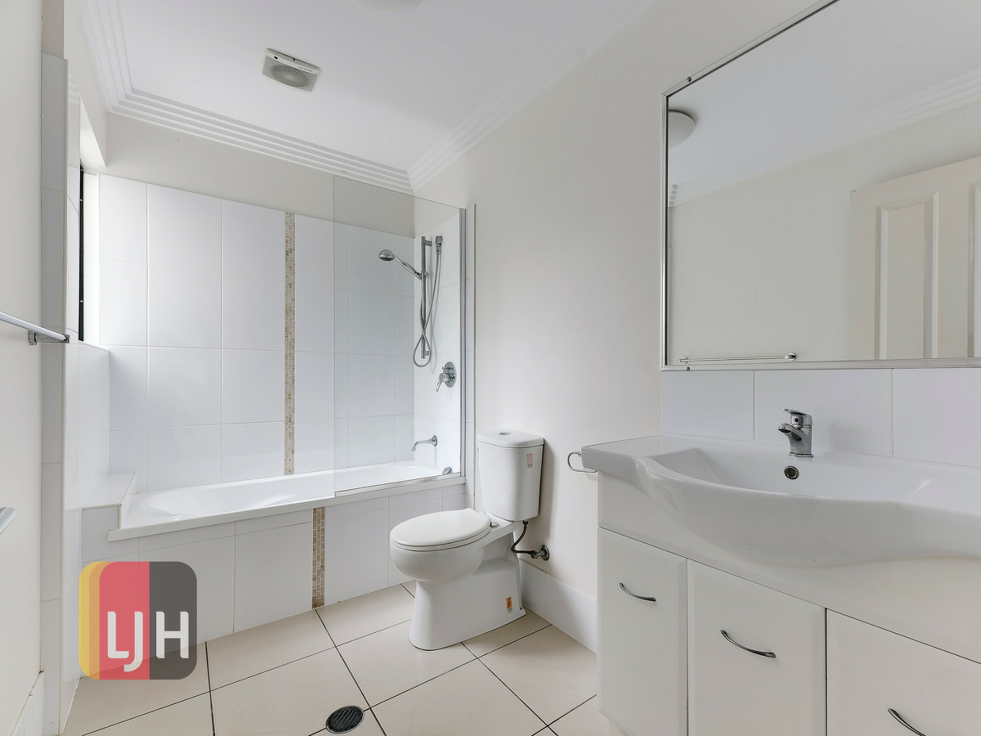 1/76 Gillies Street — photo 8 of 10