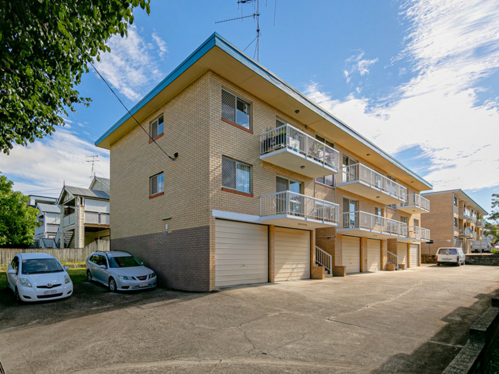 2/8 Blackmore Street — photo from LJ Hooker Stafford