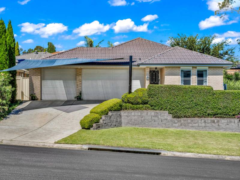 73 Clayton Crescent, RUTHERFORD