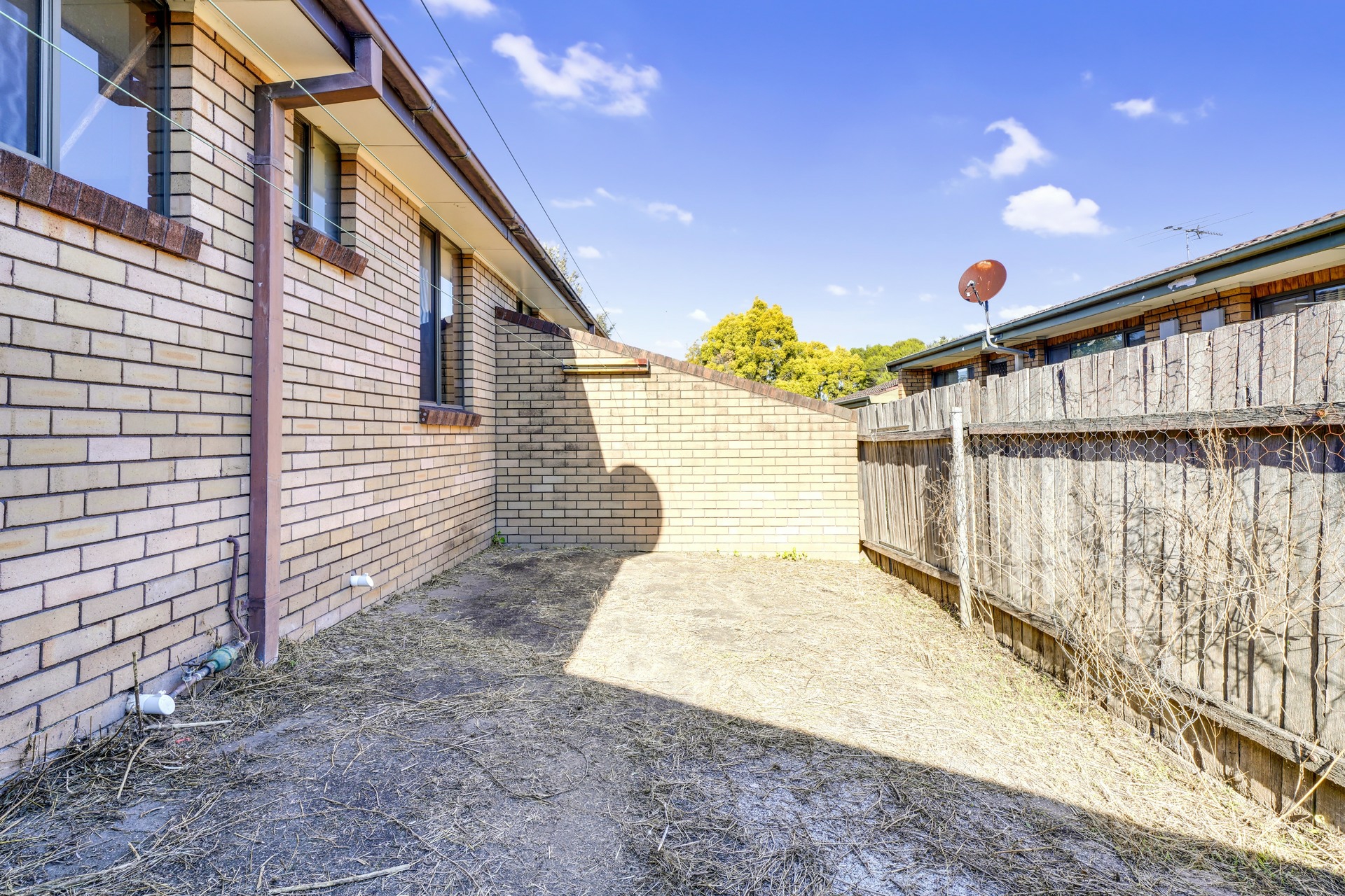 2/11 Waller Street East Maitland NSW