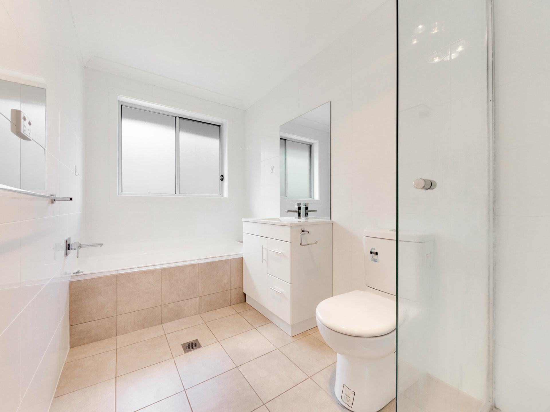 1/61 Clayton Crescent, RUTHERFORD