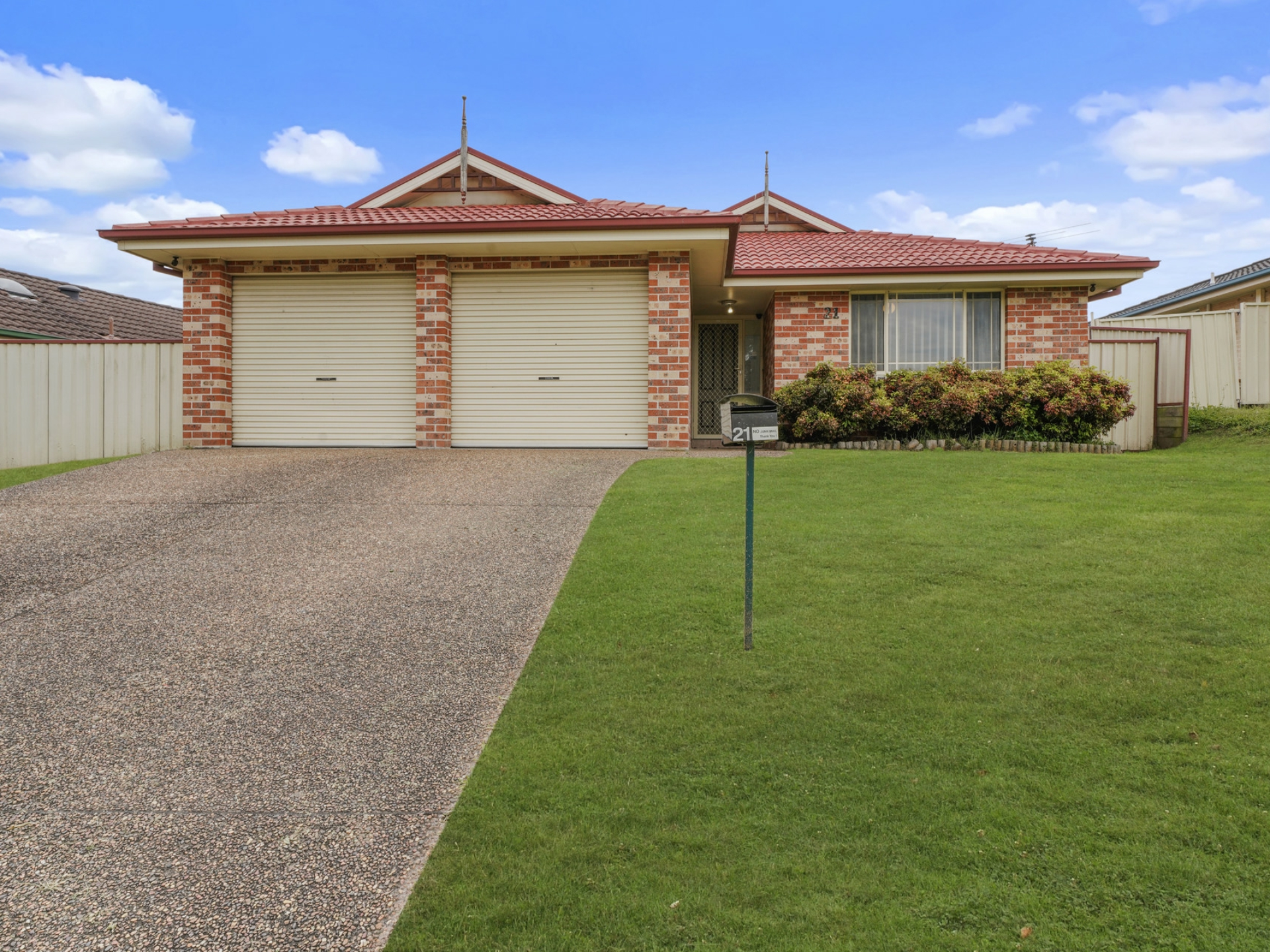 21 Coburn Circuit, METFORD