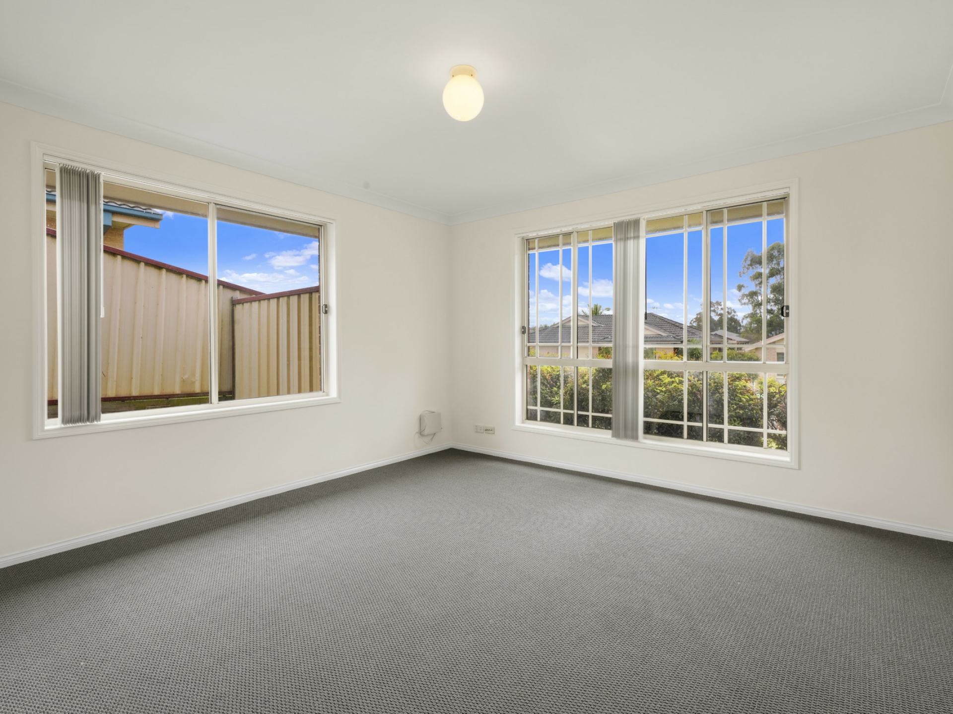 21 Coburn Circuit, METFORD
