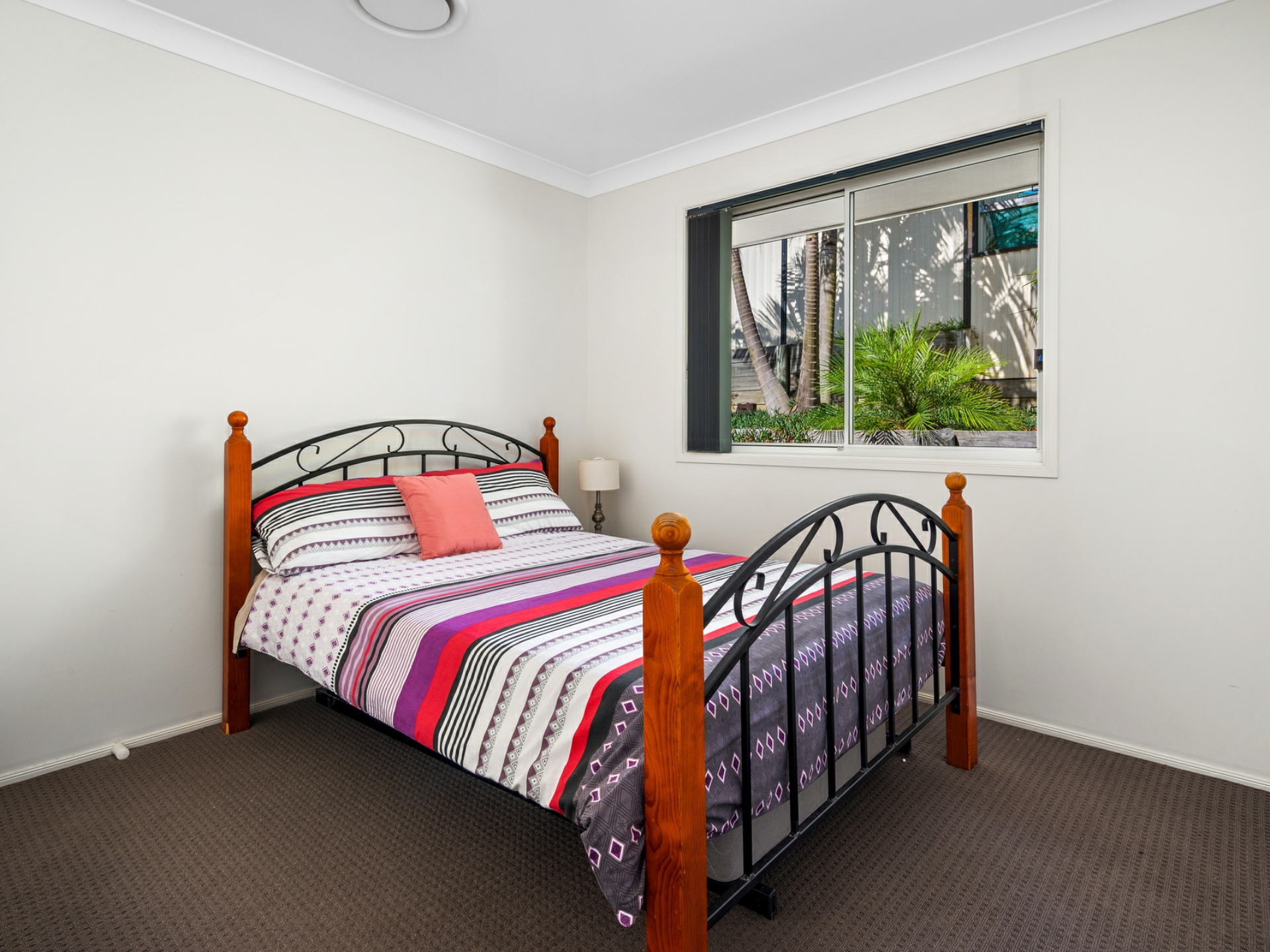 73 Clayton Crescent, RUTHERFORD