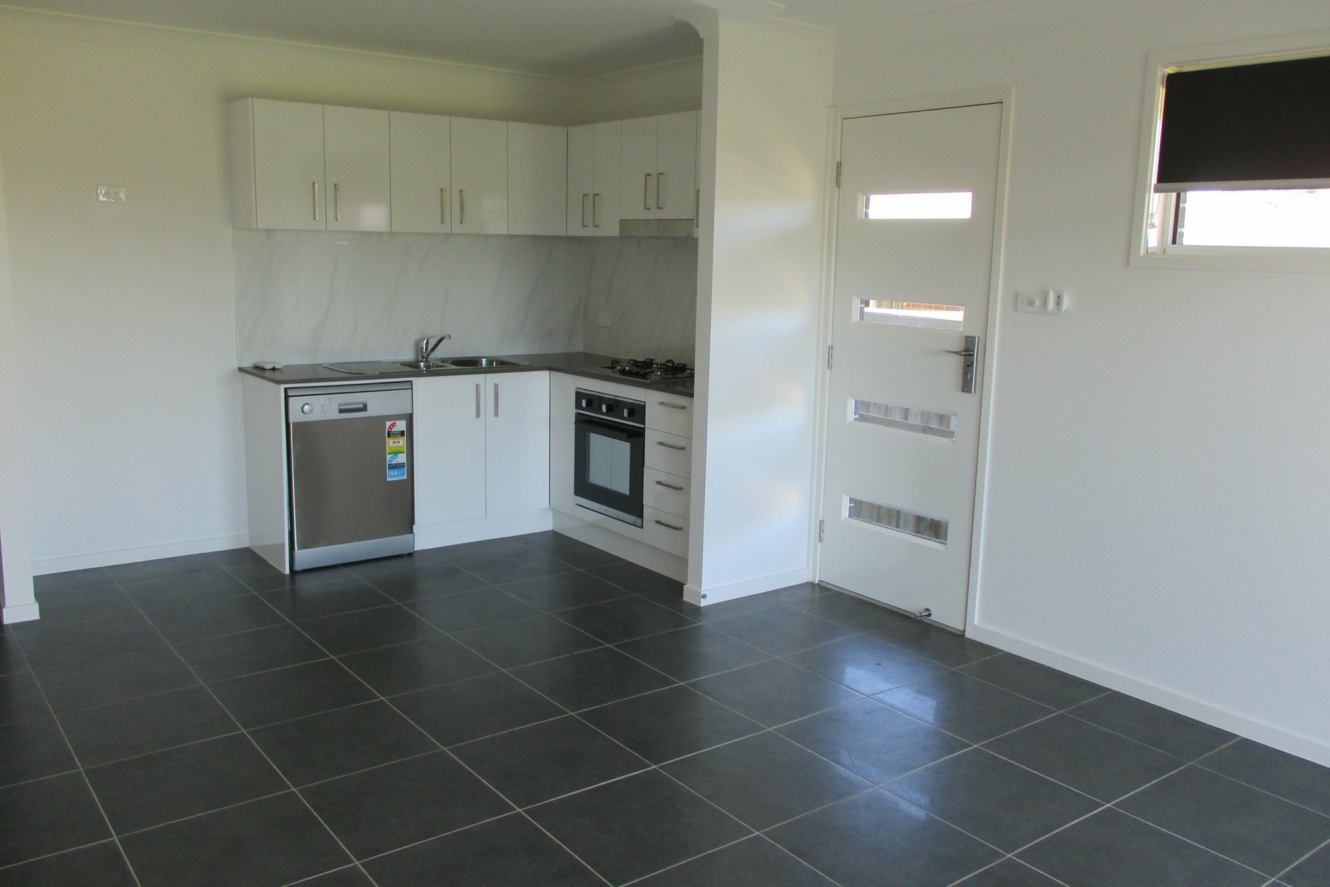 58A Plover Circuit, ABERGLASSLYN