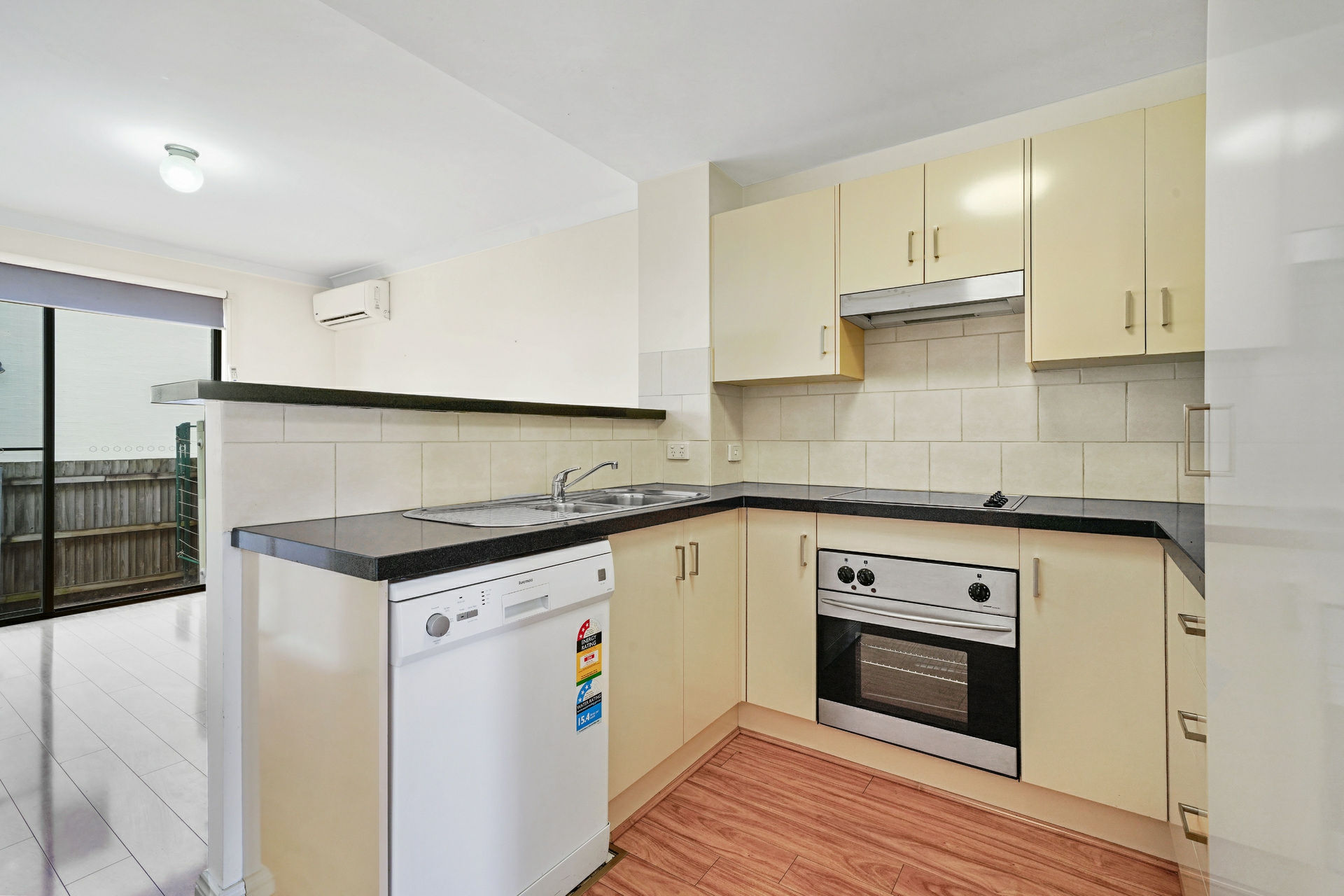 6/41 Ken Tubman Drive, MAITLAND