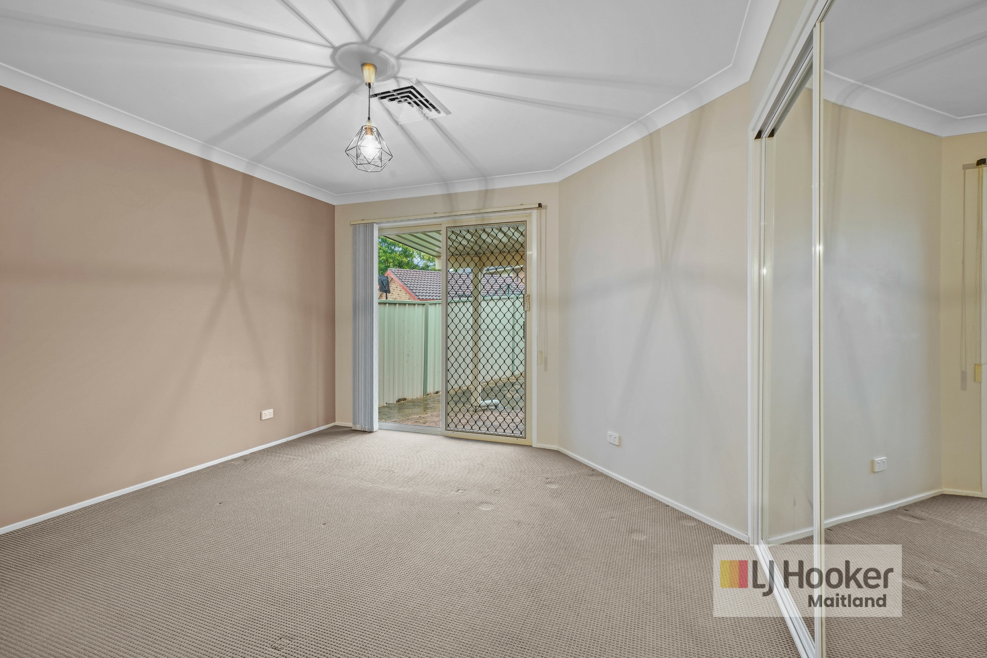 12 Lord Howe Drive, ASHTONFIELD