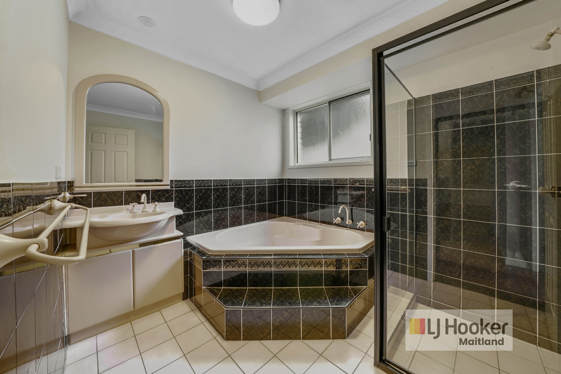 12 Lord Howe Drive, ASHTONFIELD