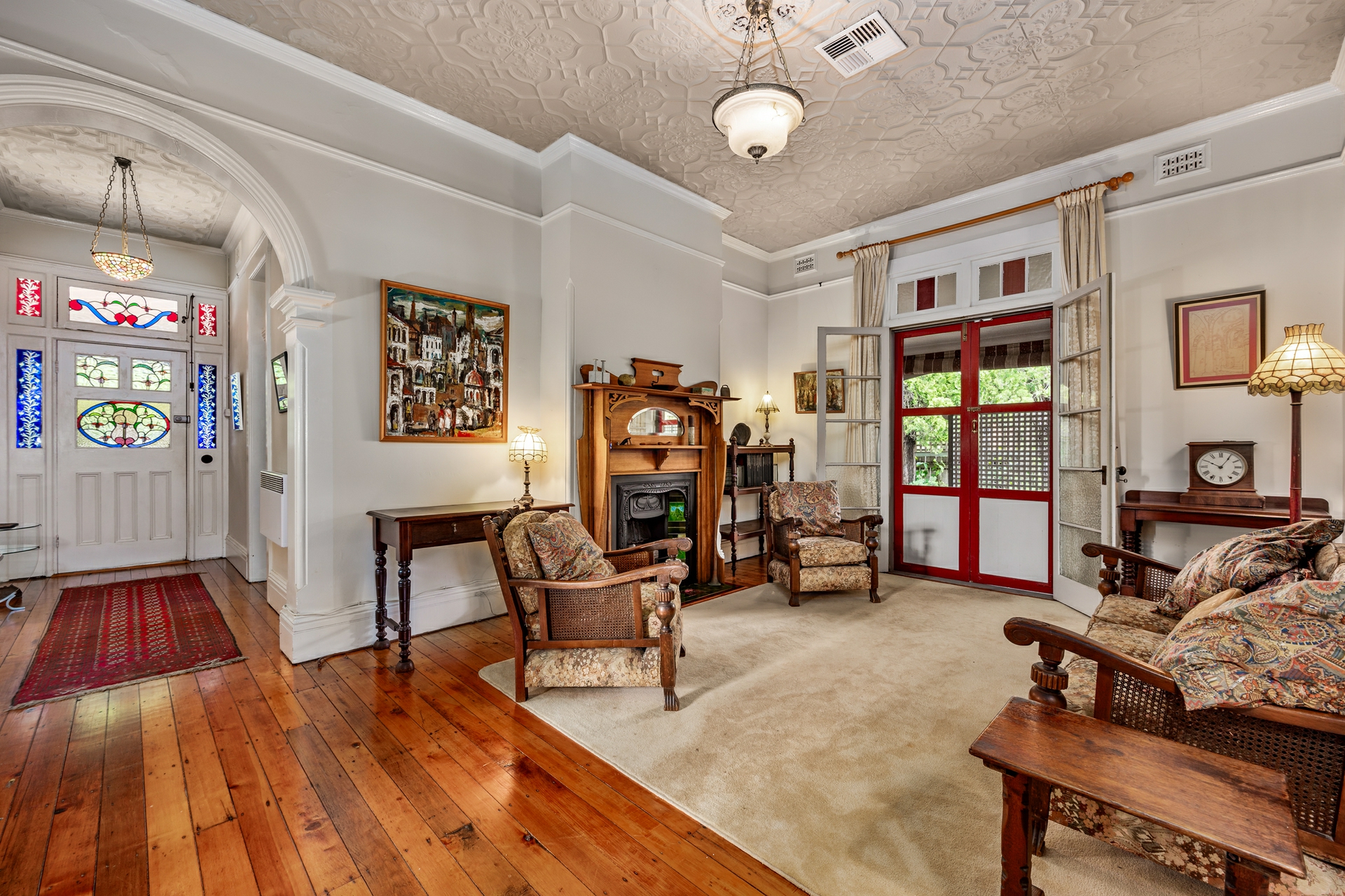 18 Queen Street, LORN