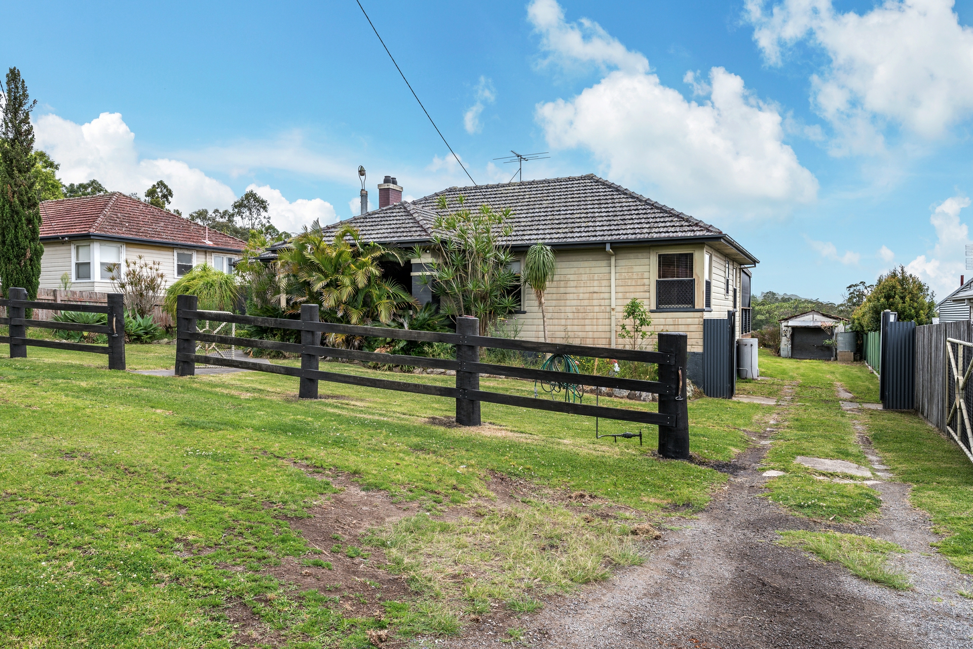 7 Blue Gum Close, STOCKRINGTON