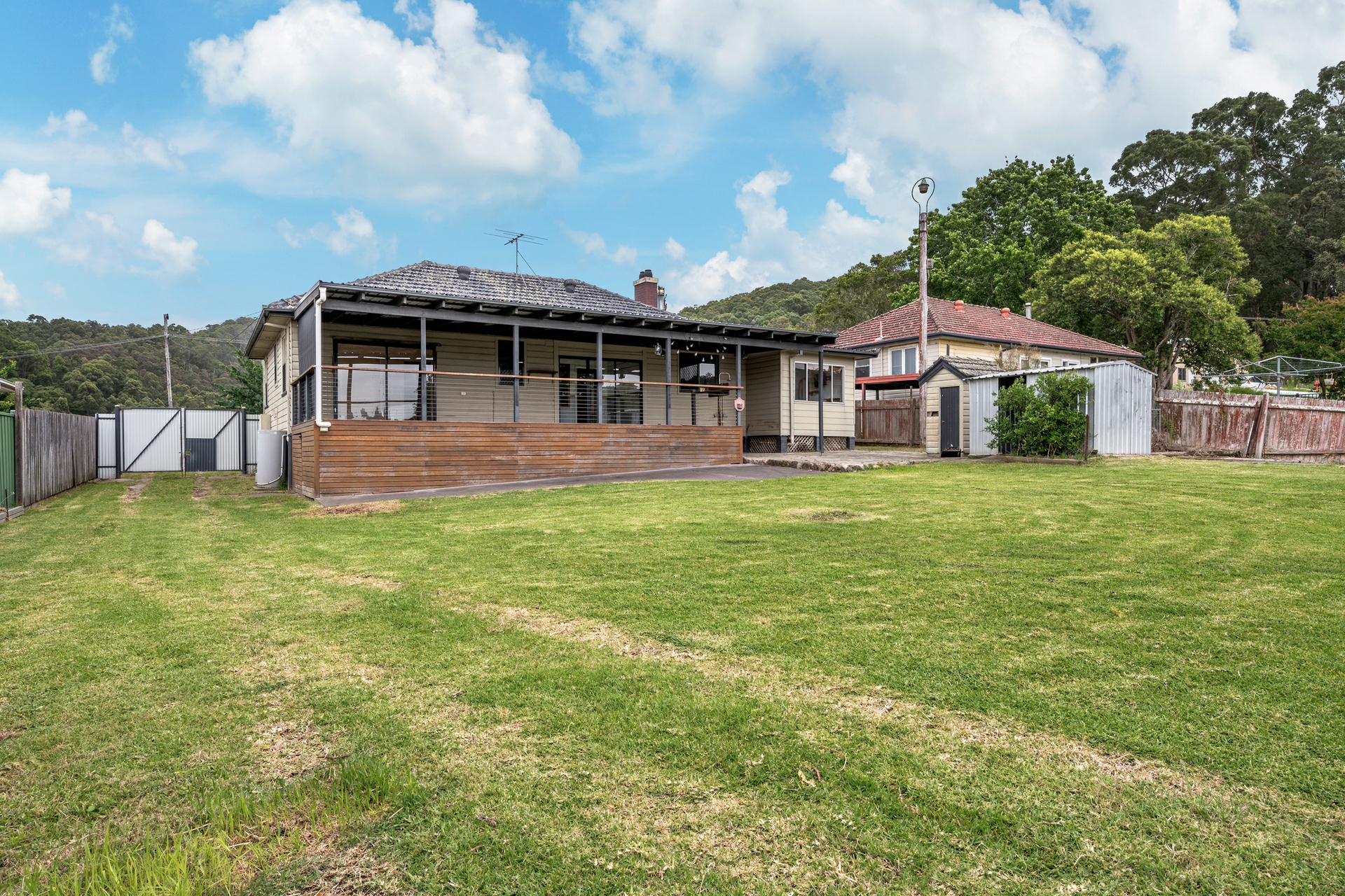 7 Blue Gum Close, STOCKRINGTON