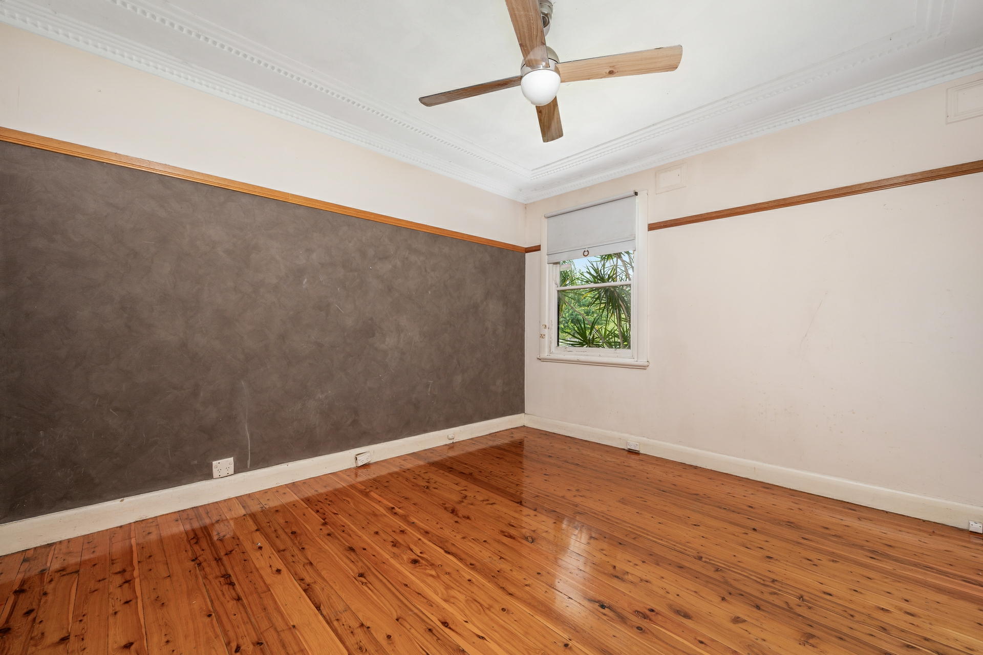 7 Blue Gum Close, STOCKRINGTON