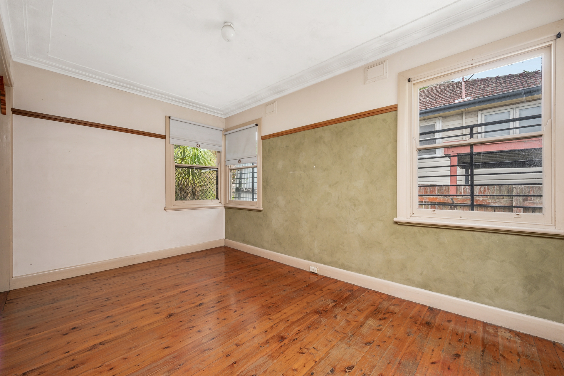 7 Blue Gum Close, STOCKRINGTON